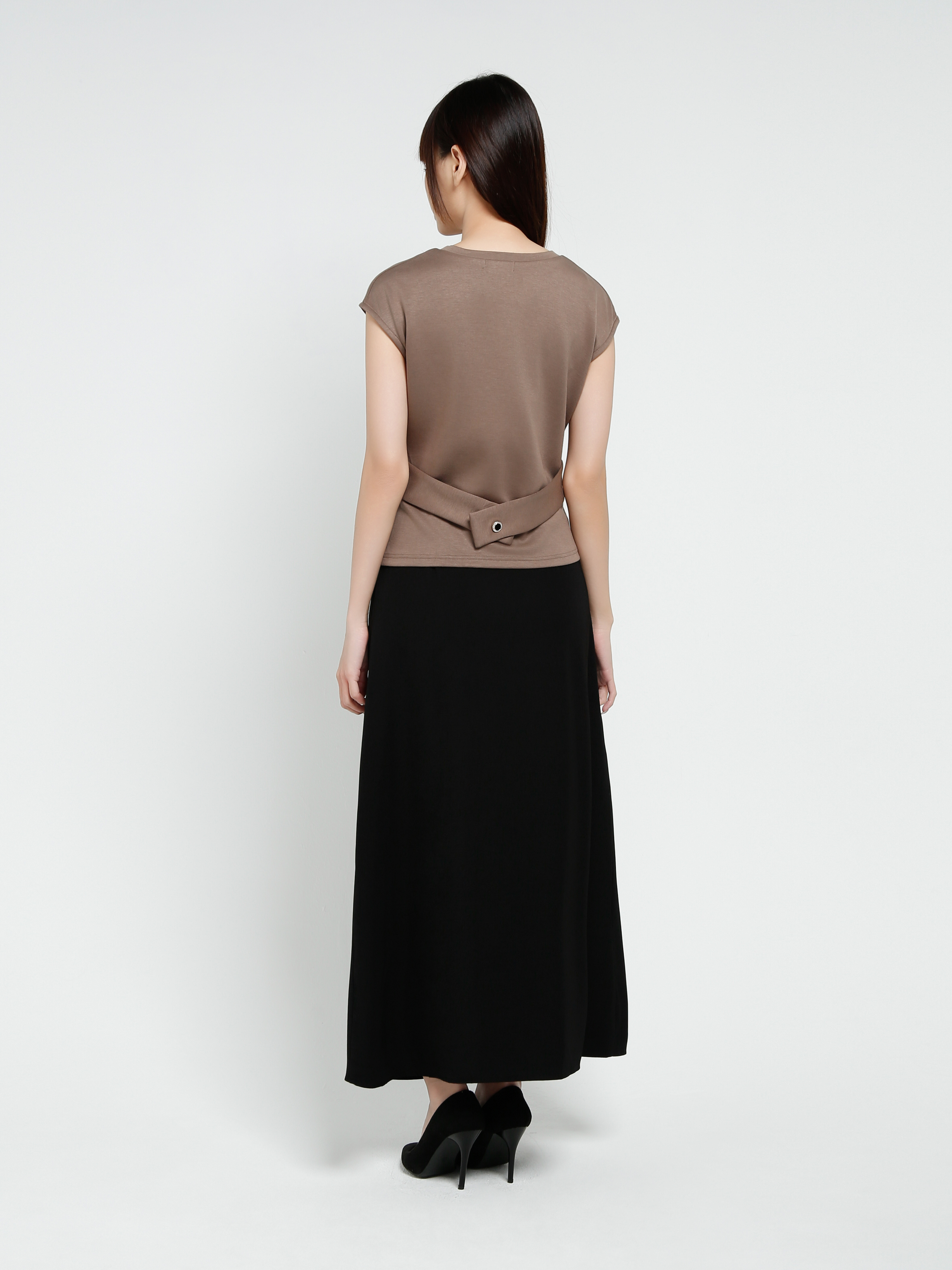 Sleeveless Wrap Top 37049