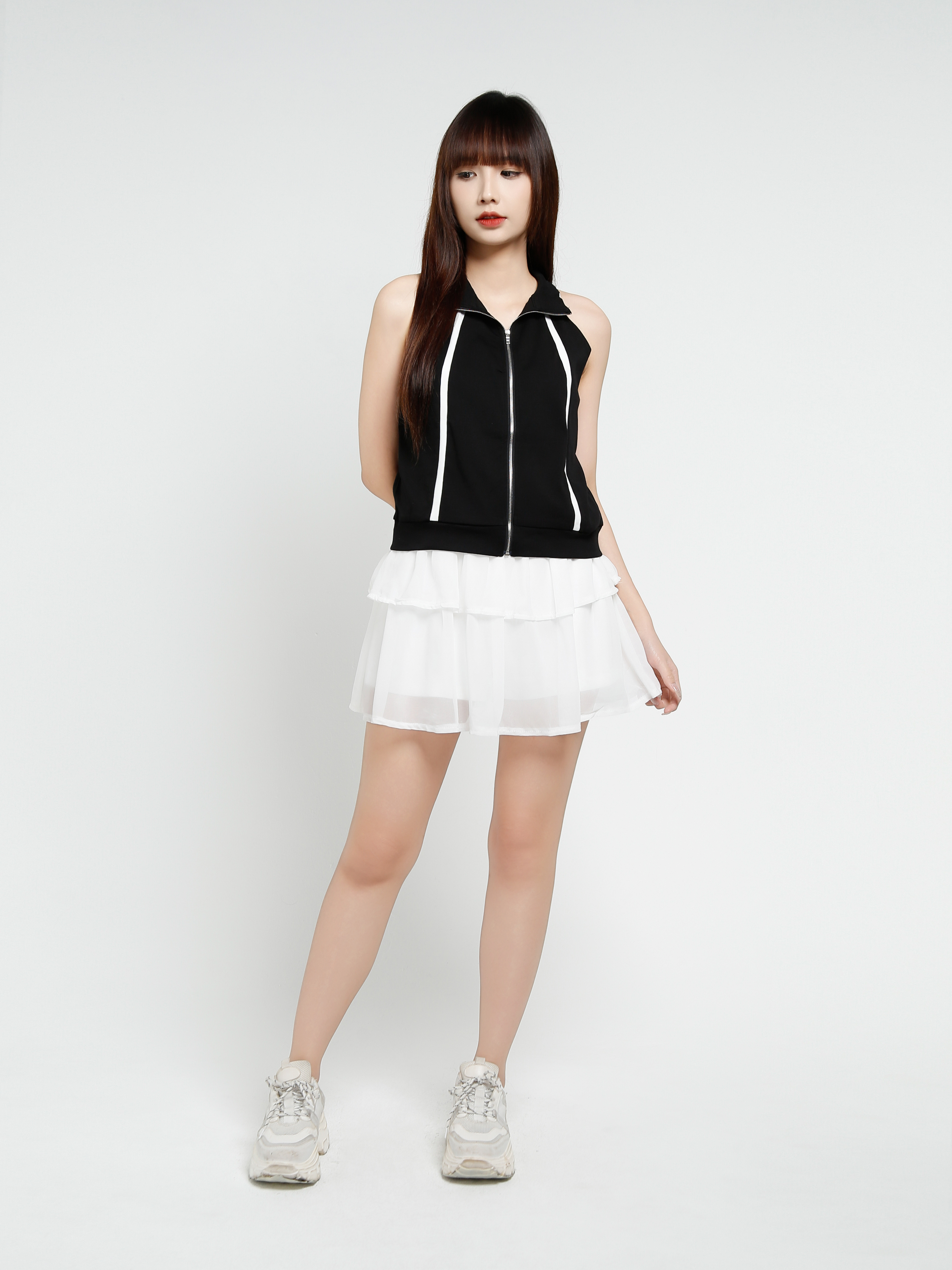 Sleeveless Front Zip Top 37381