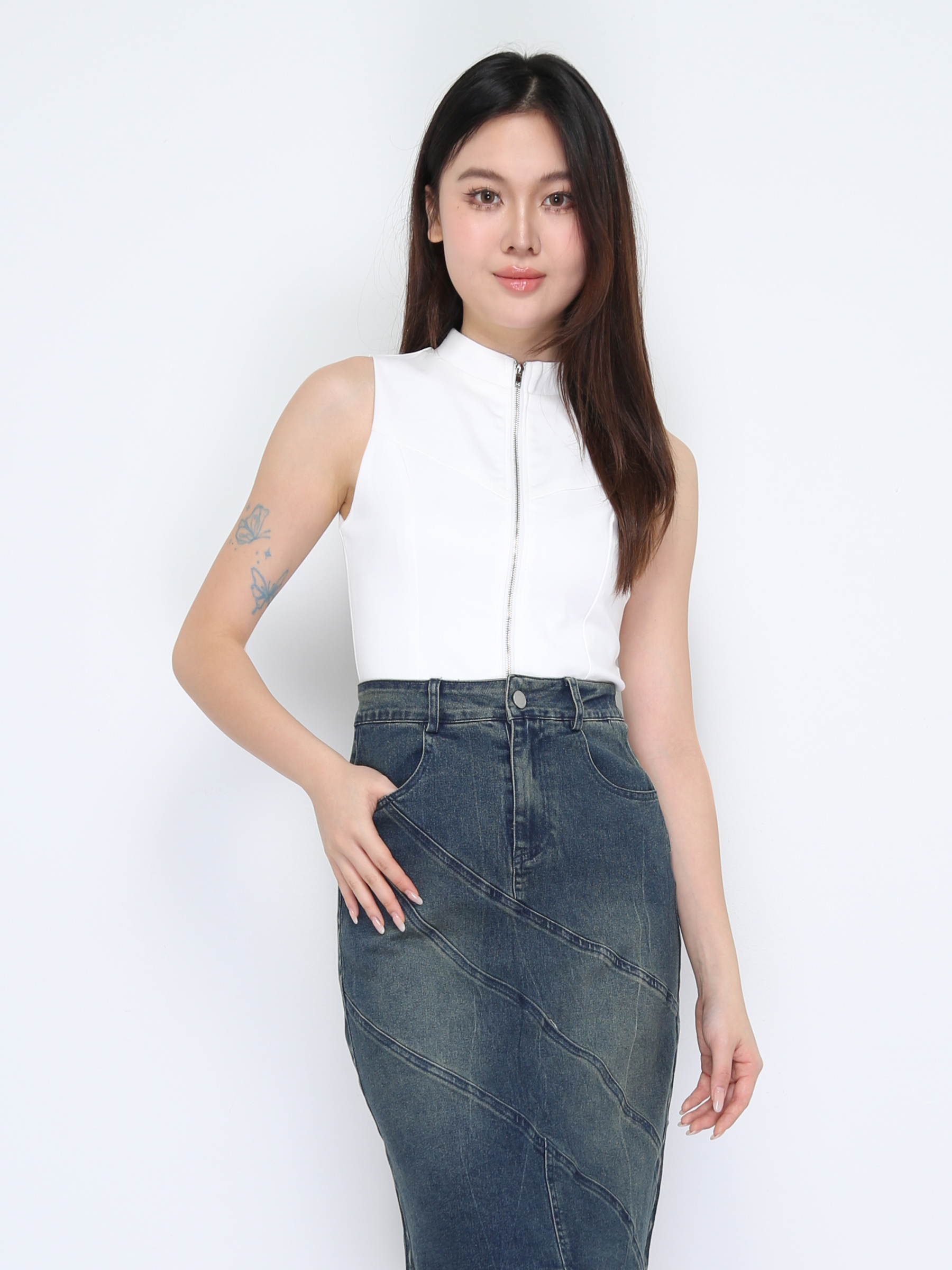 Sleeveless Front Zip Top 37479