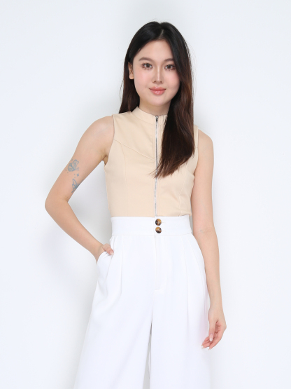 Sleeveless Front Zip Top 37479