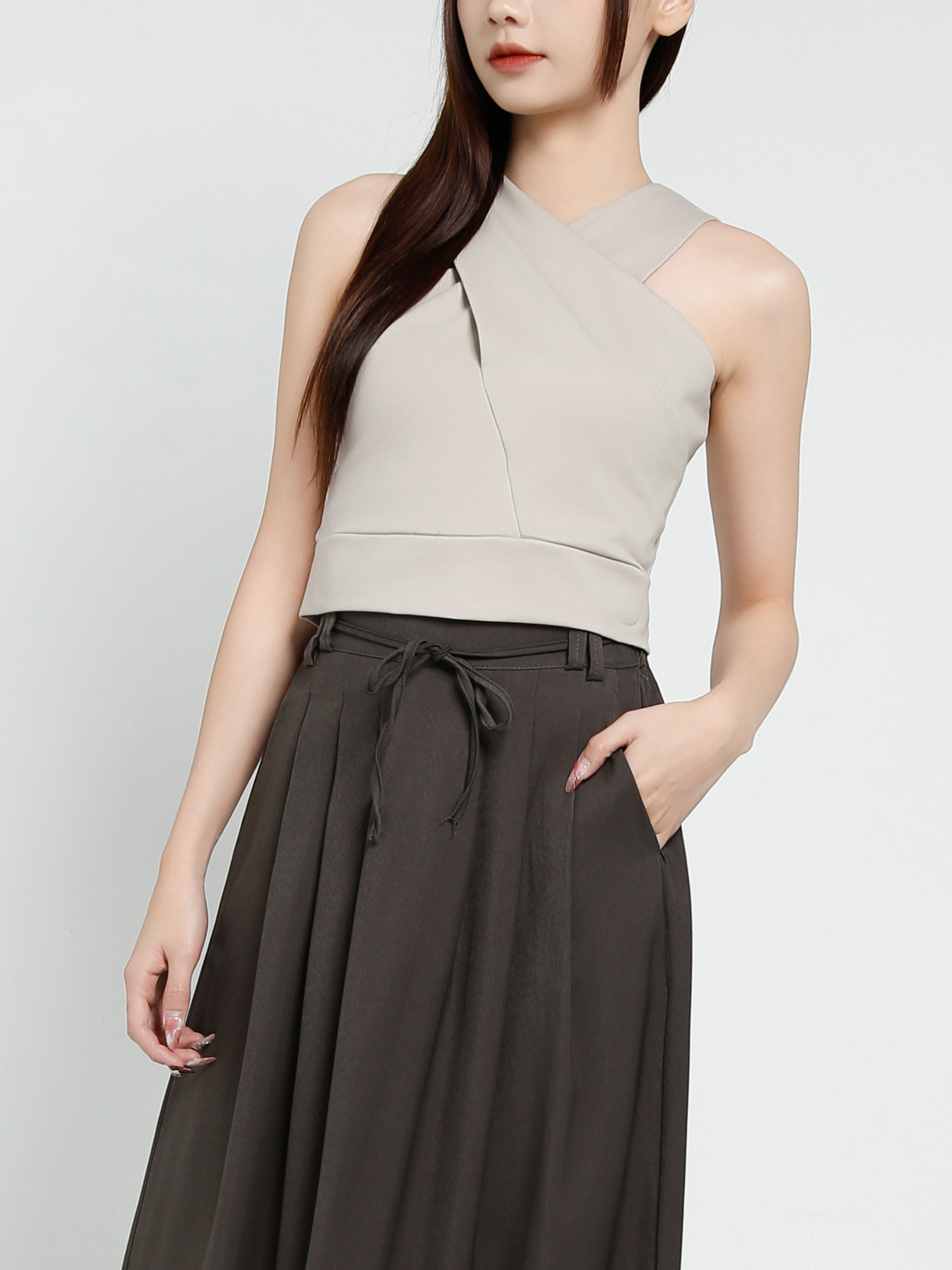 Sleeveless Back Zip Top 37483