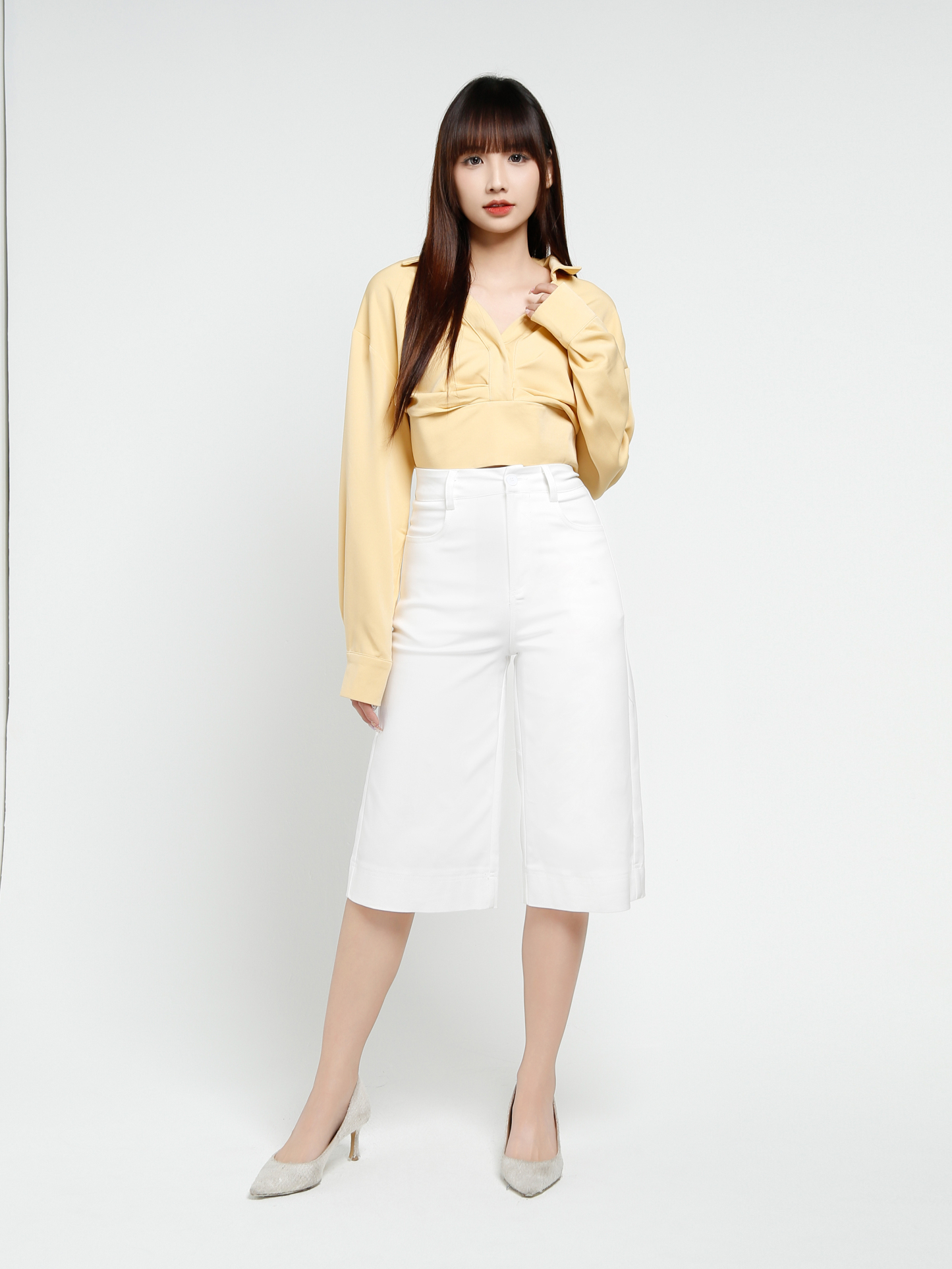 Long Sleeve V Neck Pleated Top 37500