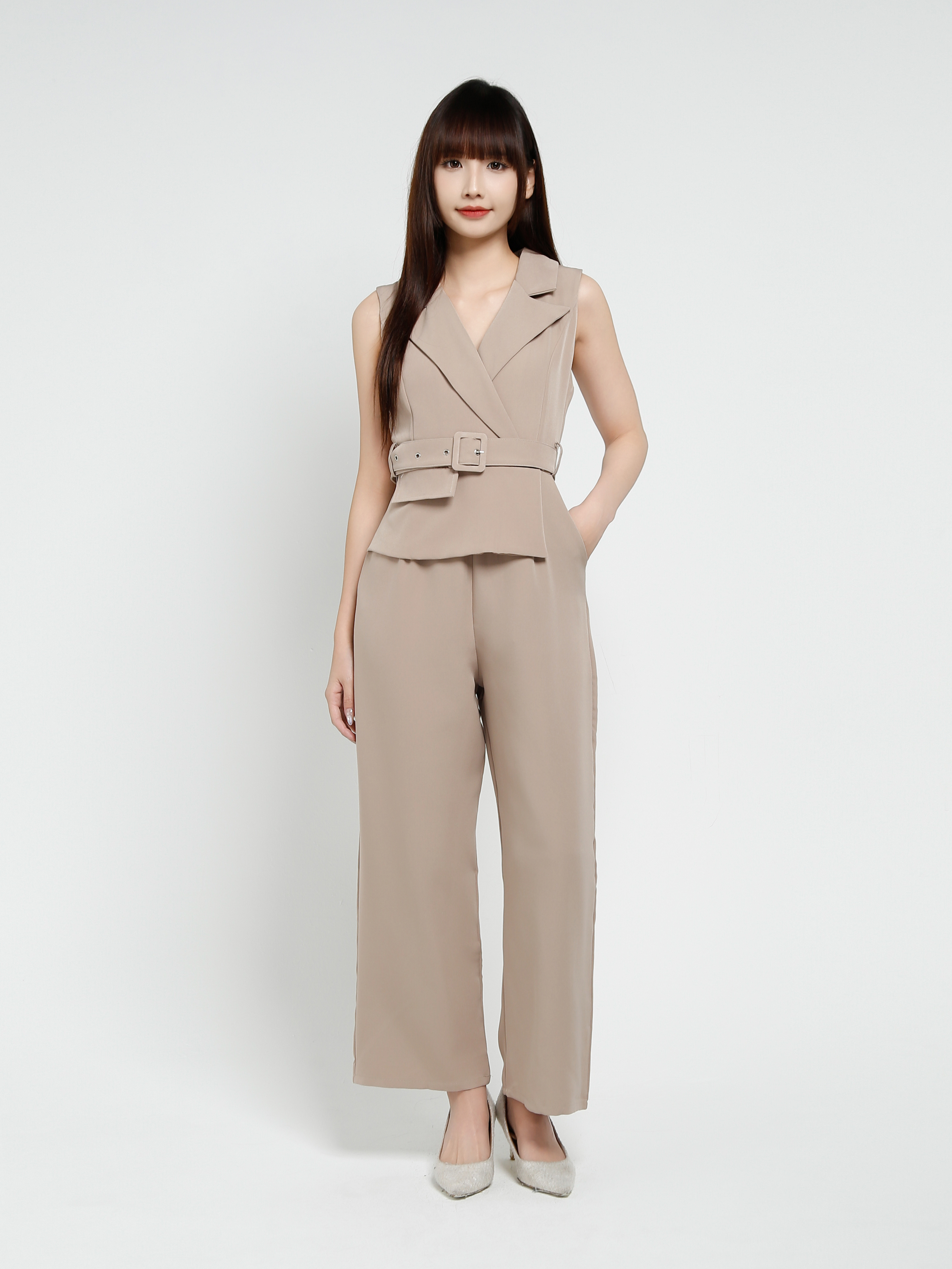 Sleeveless Jumpsuit With Belt 37850