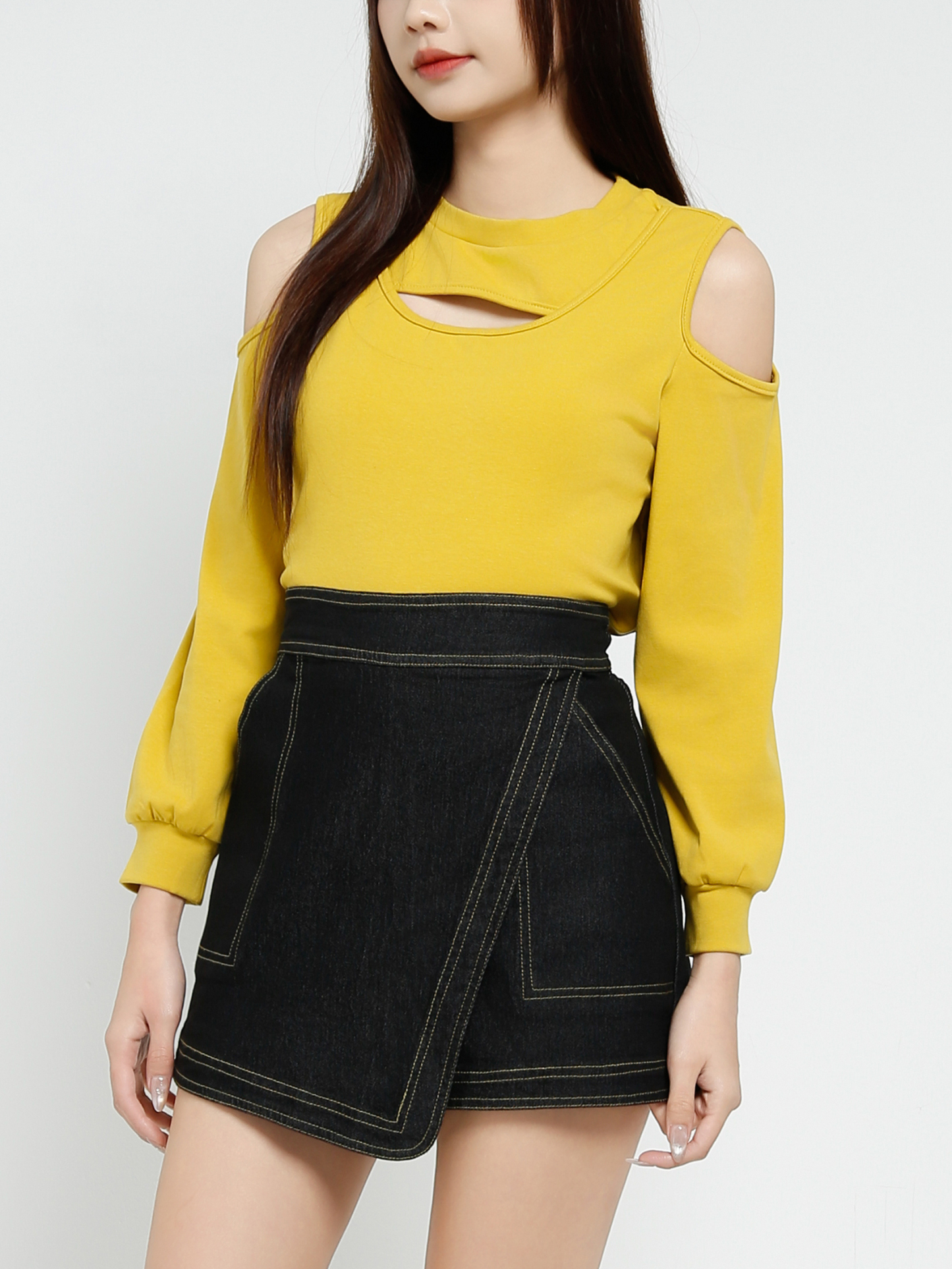 Shoulder Hole Top 37723