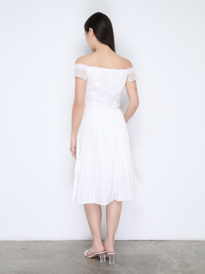 Lace Sleeveless Top With Long Skirt Set 38244