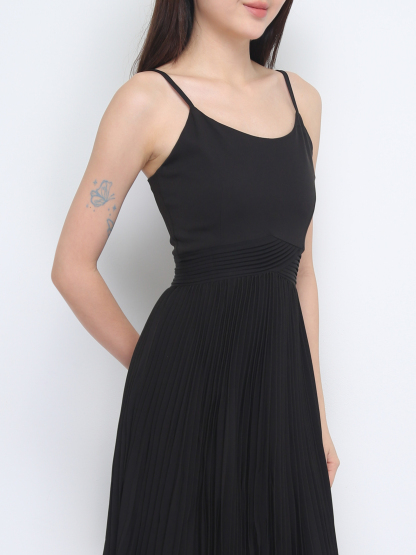 Sleeveless Pleated Dress 38283