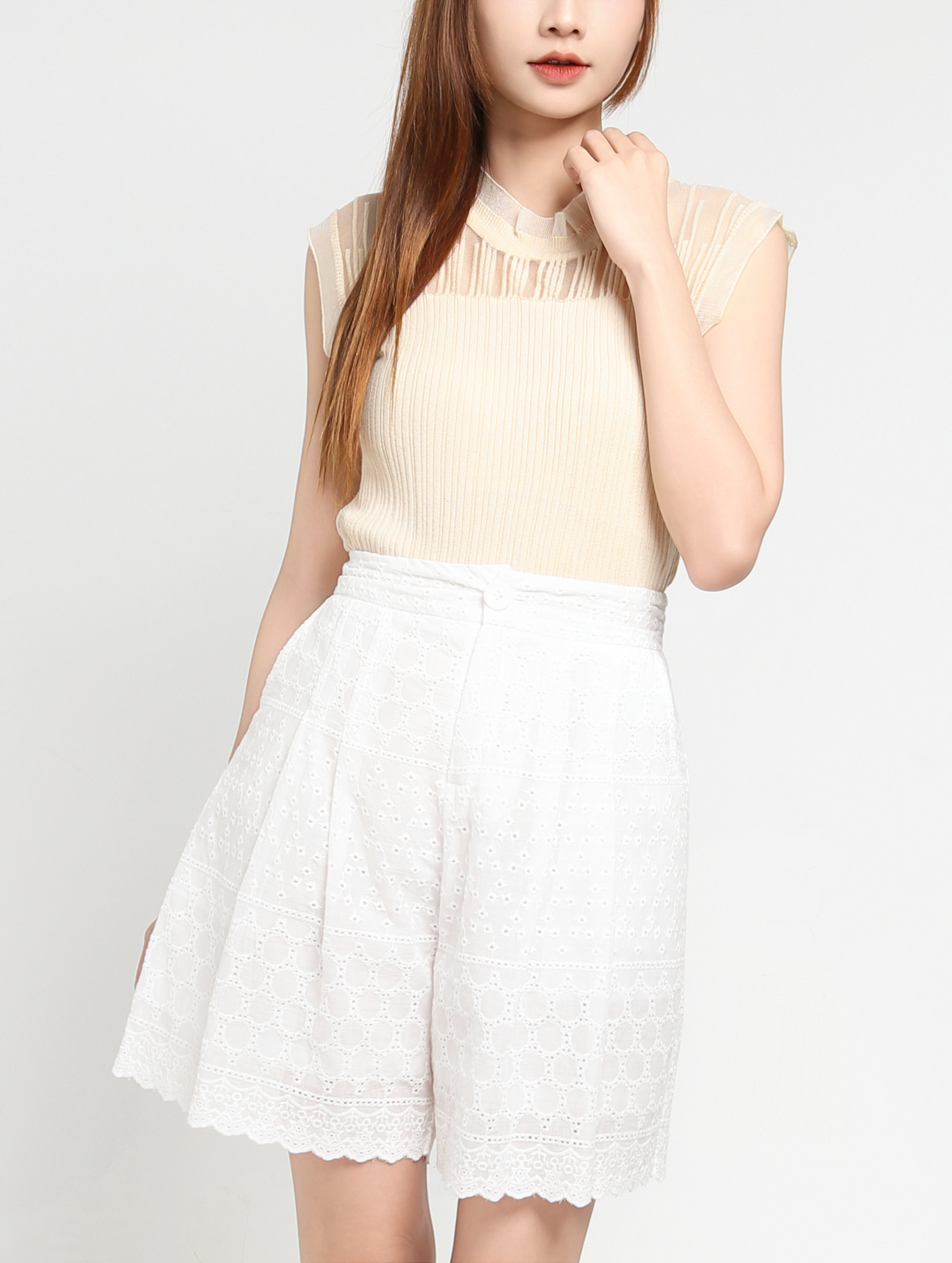 Eyelet Short Pants 35136