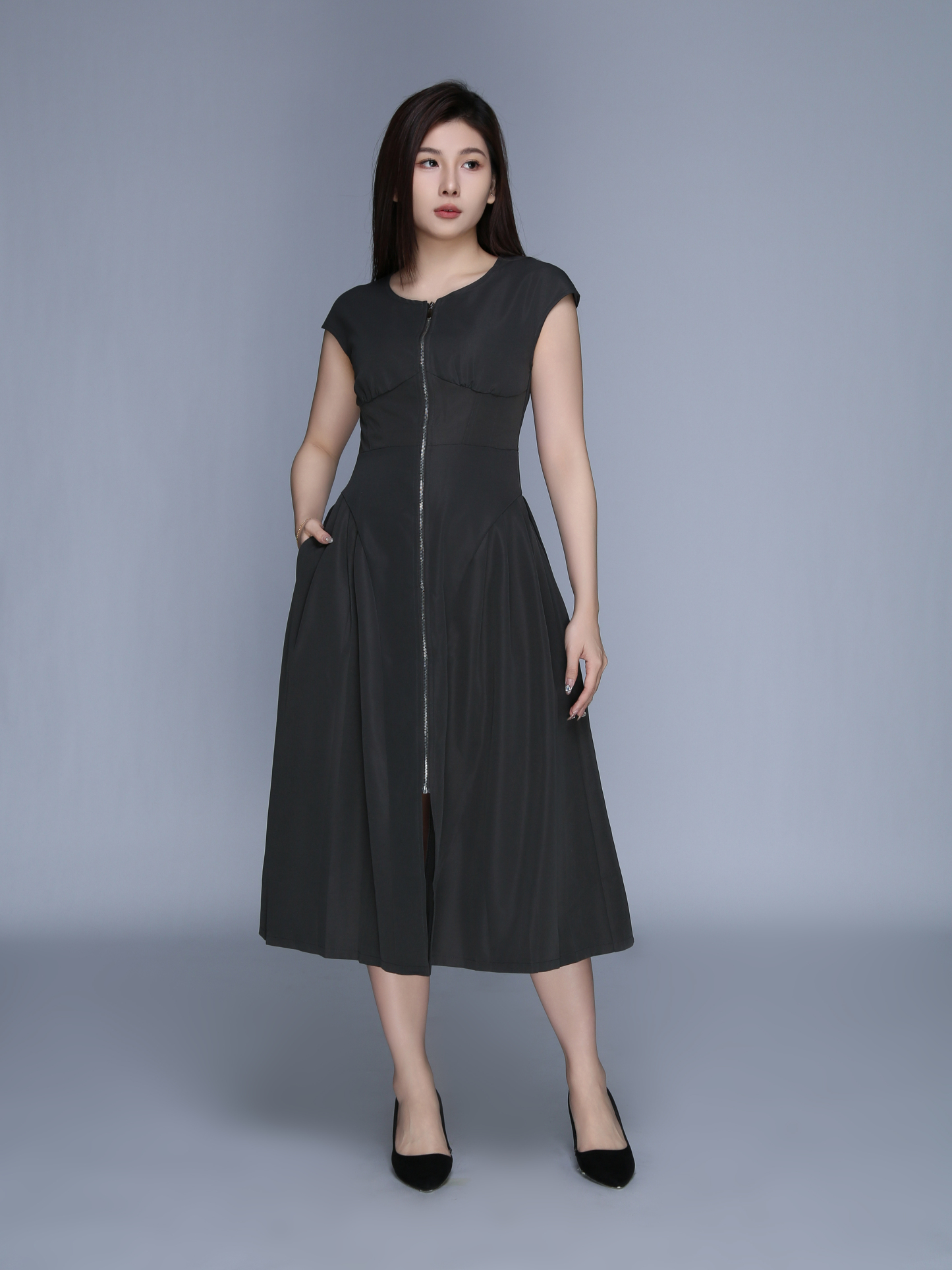 Sleeveless Front Zip Dress 39581