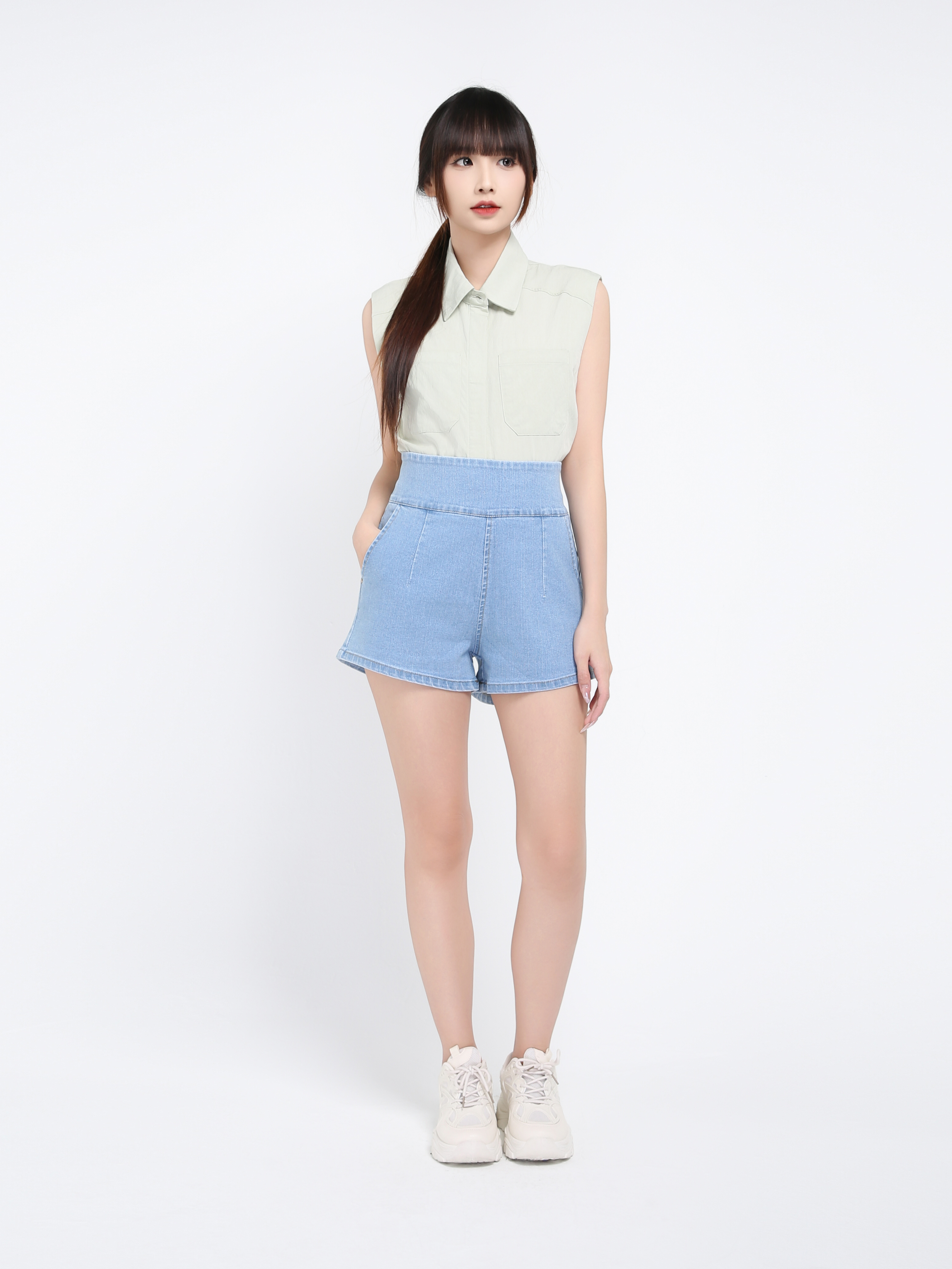 Denim High Waist Back Zip Side Pocket Short Pant 39583
