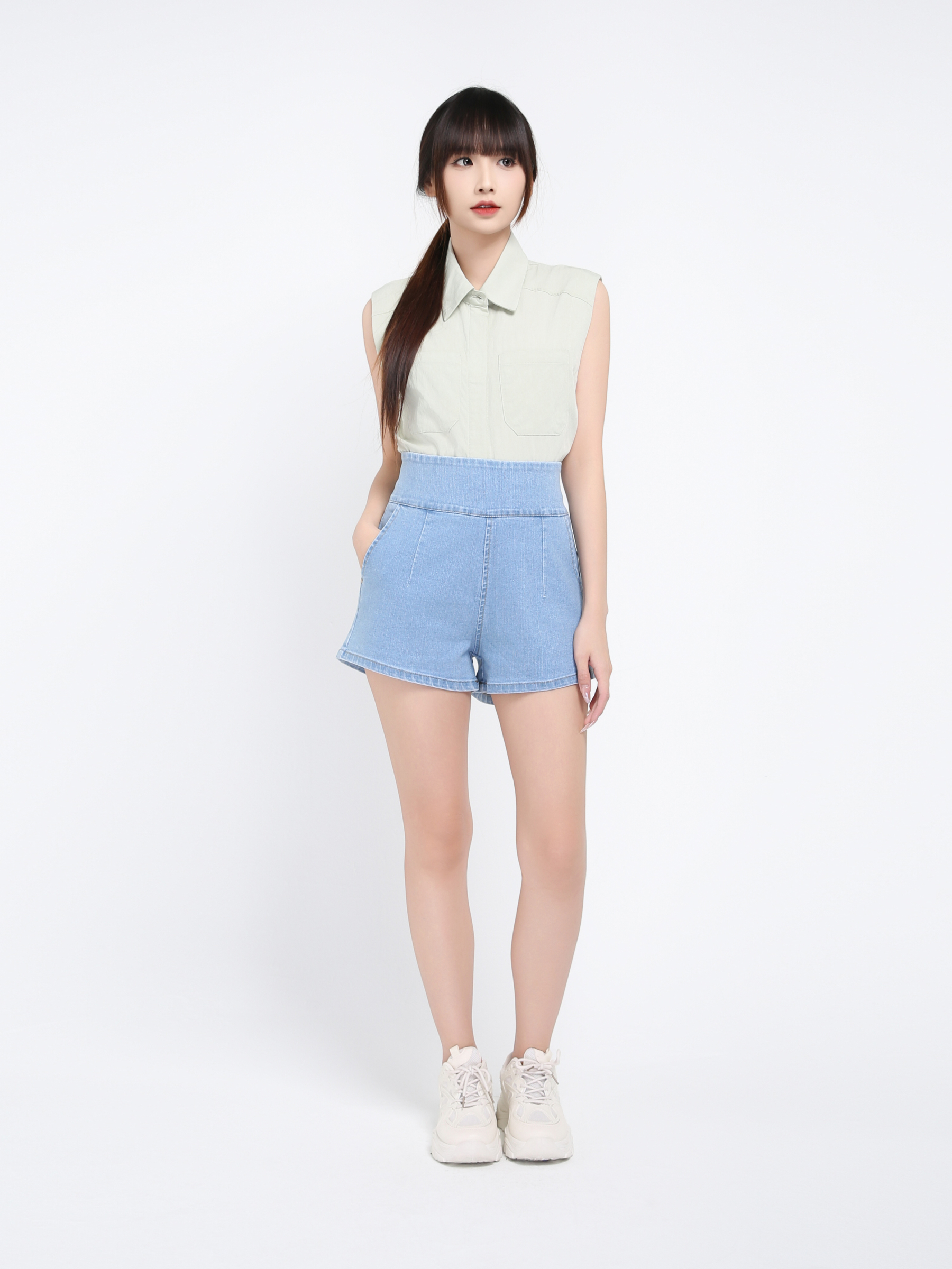 Denim High Waist Back Zip Side Pocket Short Pant 39583