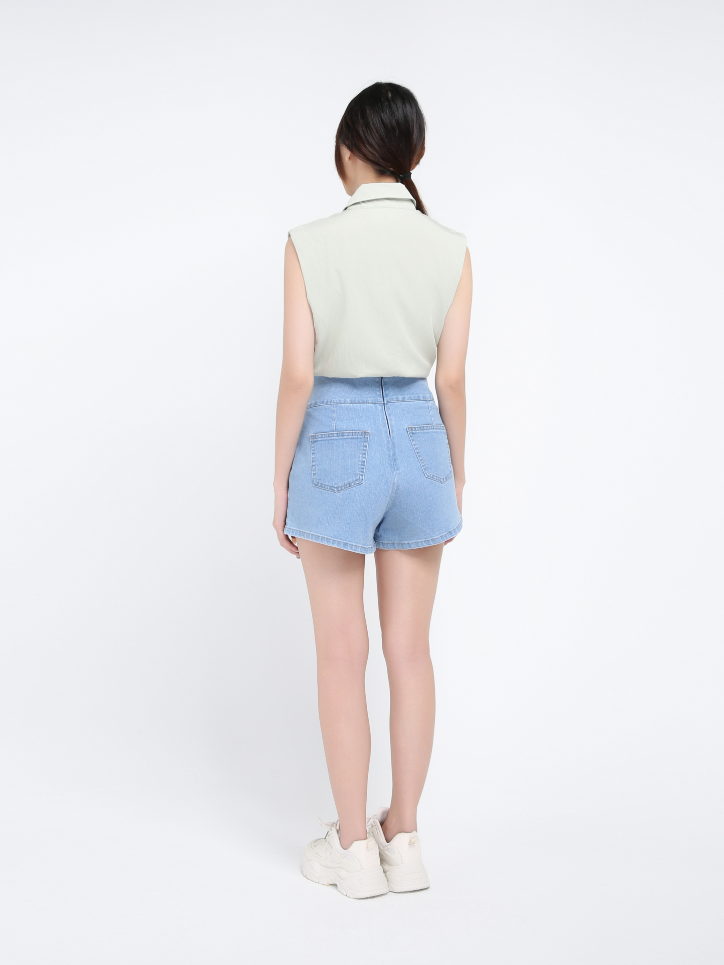 Denim High Waist Back Zip Side Pocket Short Pant 39583