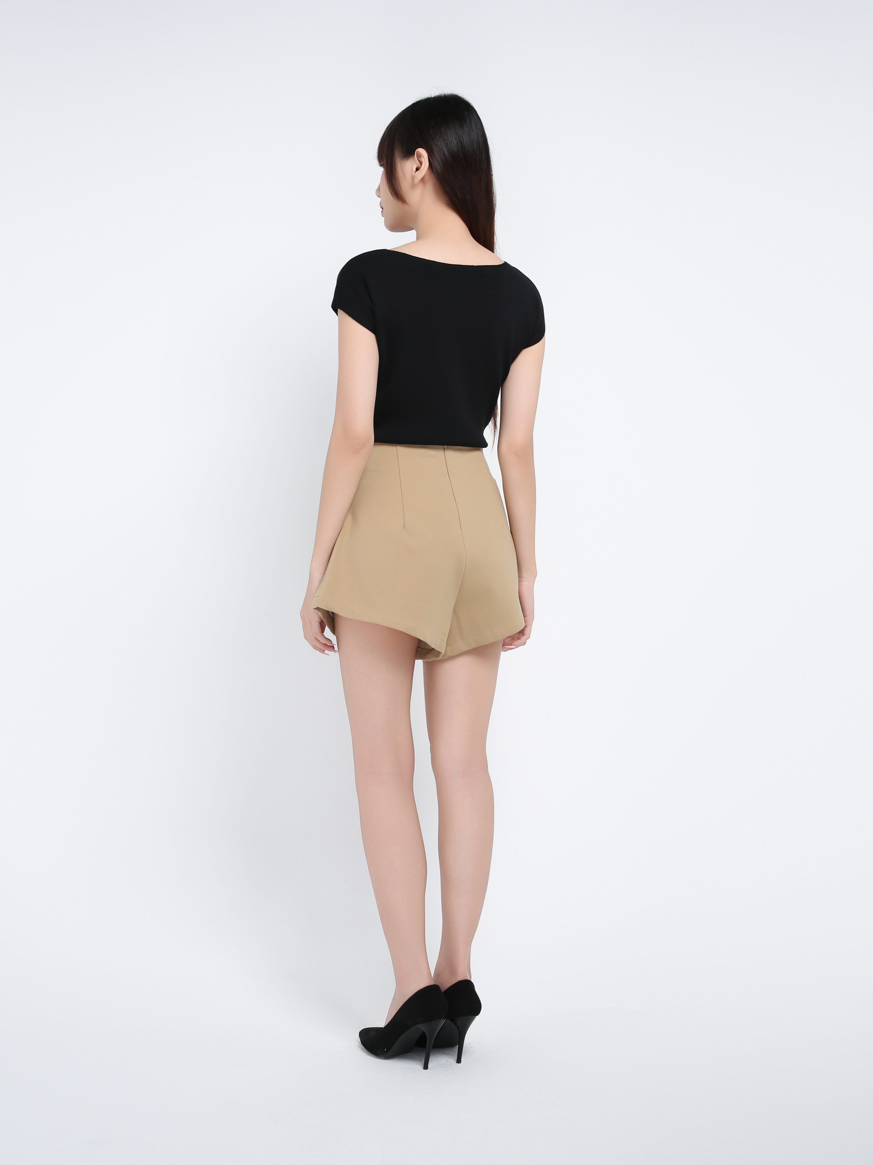 Back Zip Pleated Short Pant 39616
