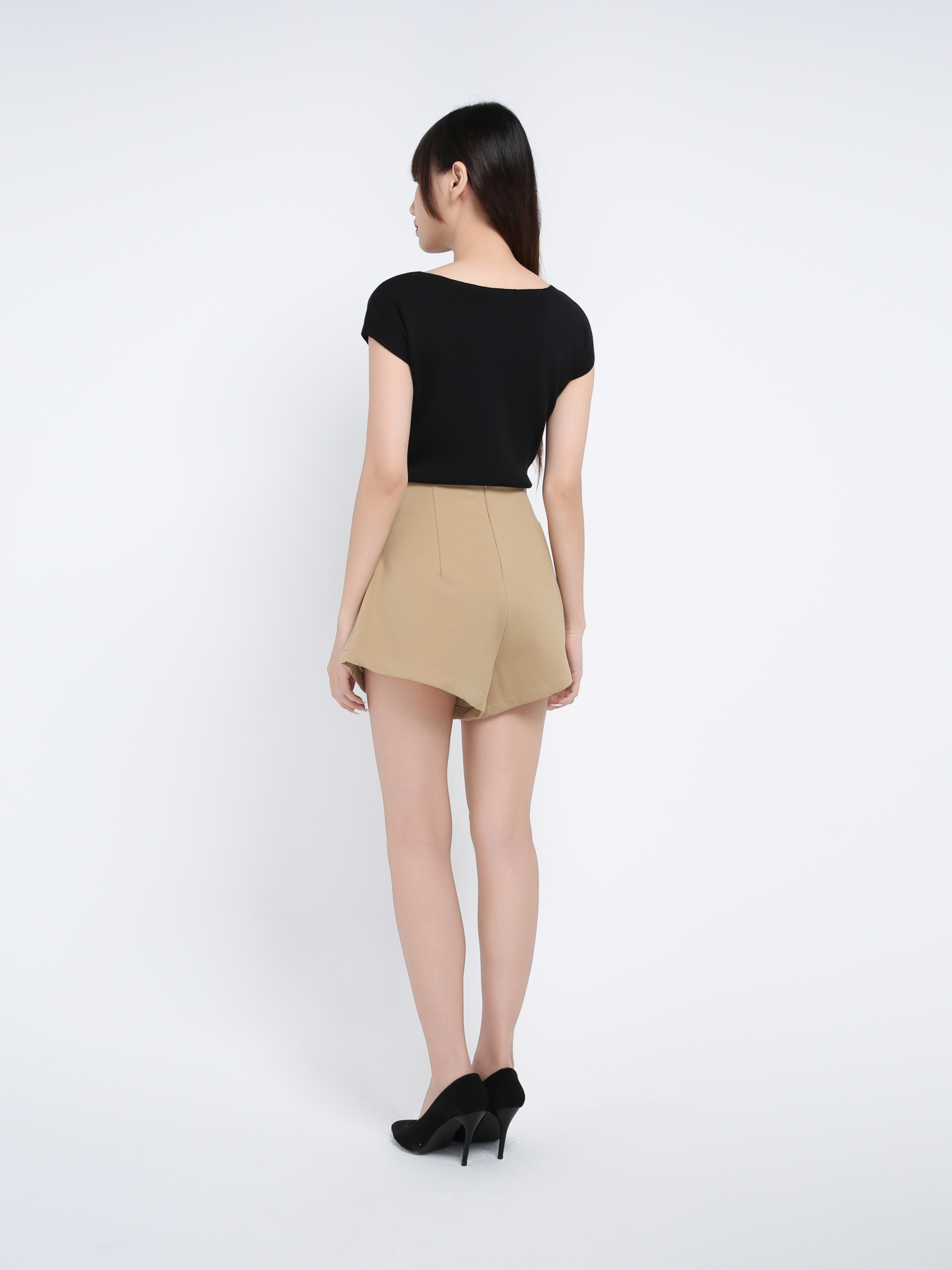 Back Zip Pleated Short Pant 39616