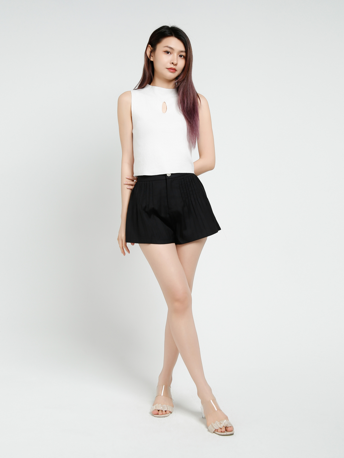 Sleeveless Front Hole Top 40283