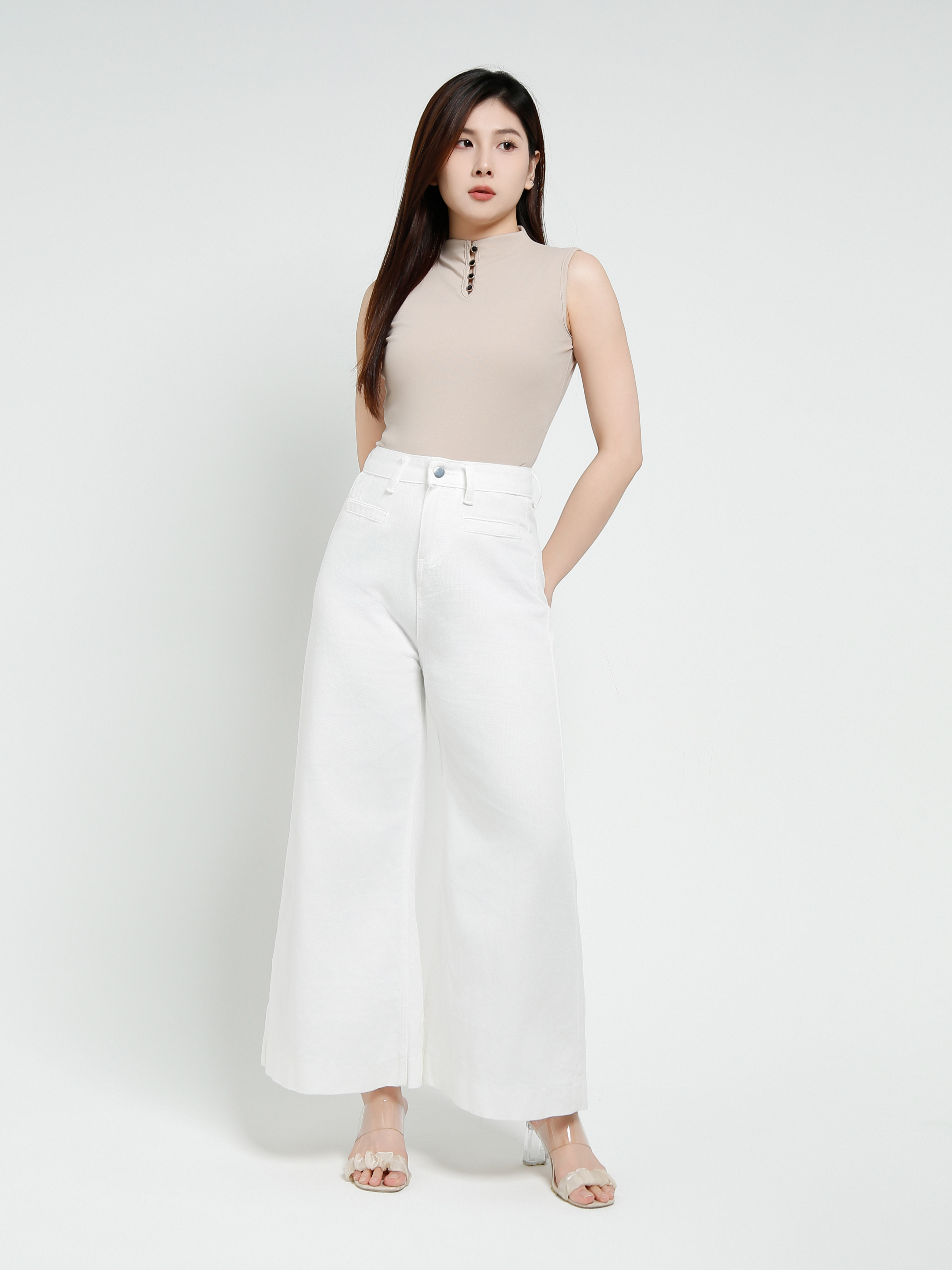 Sleeveless Front button Top 40439