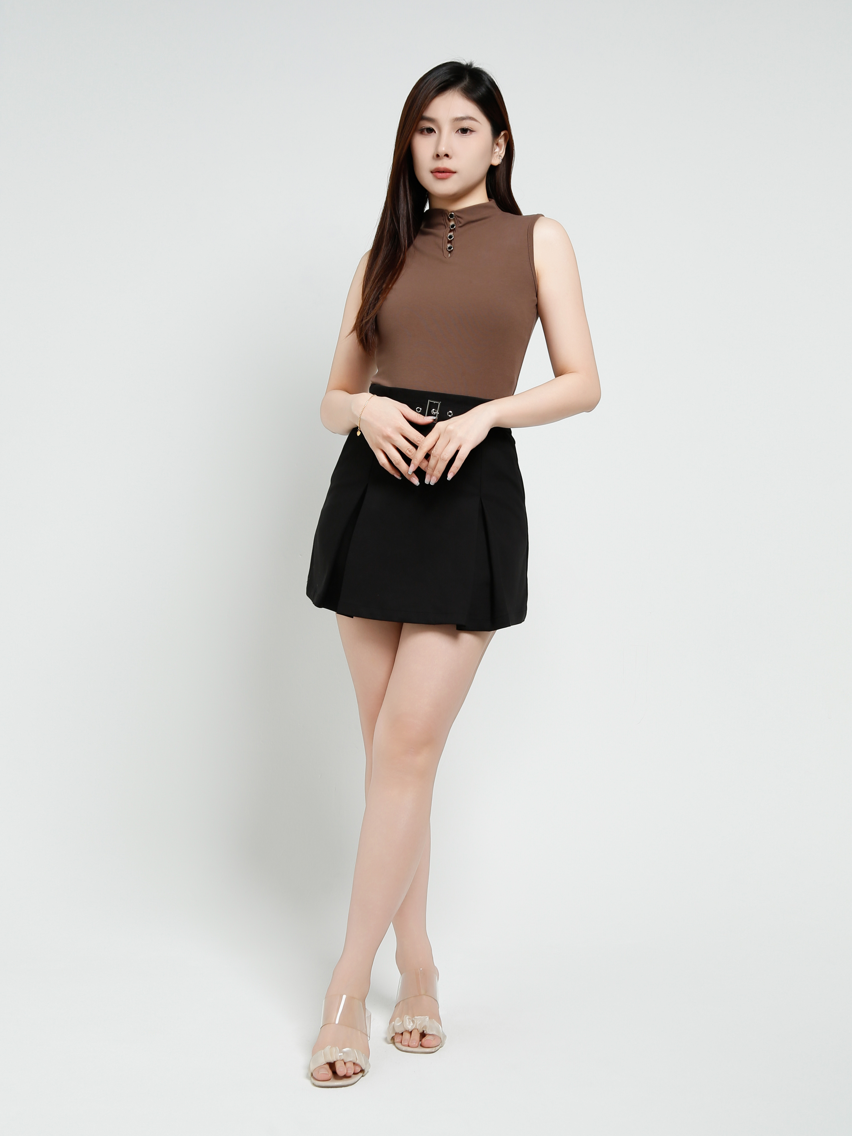 Sleeveless Front button Top 40439