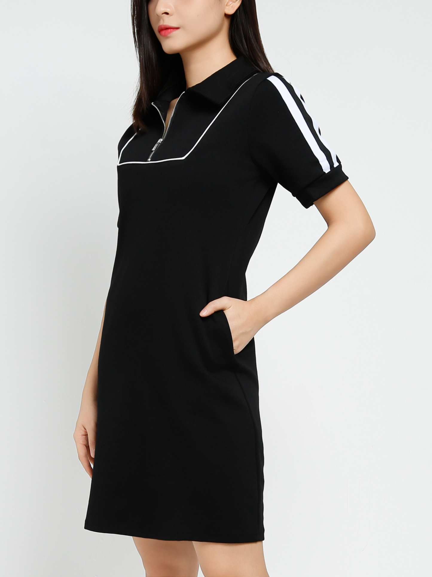 Short Sleeve Front Zip Dress 40598