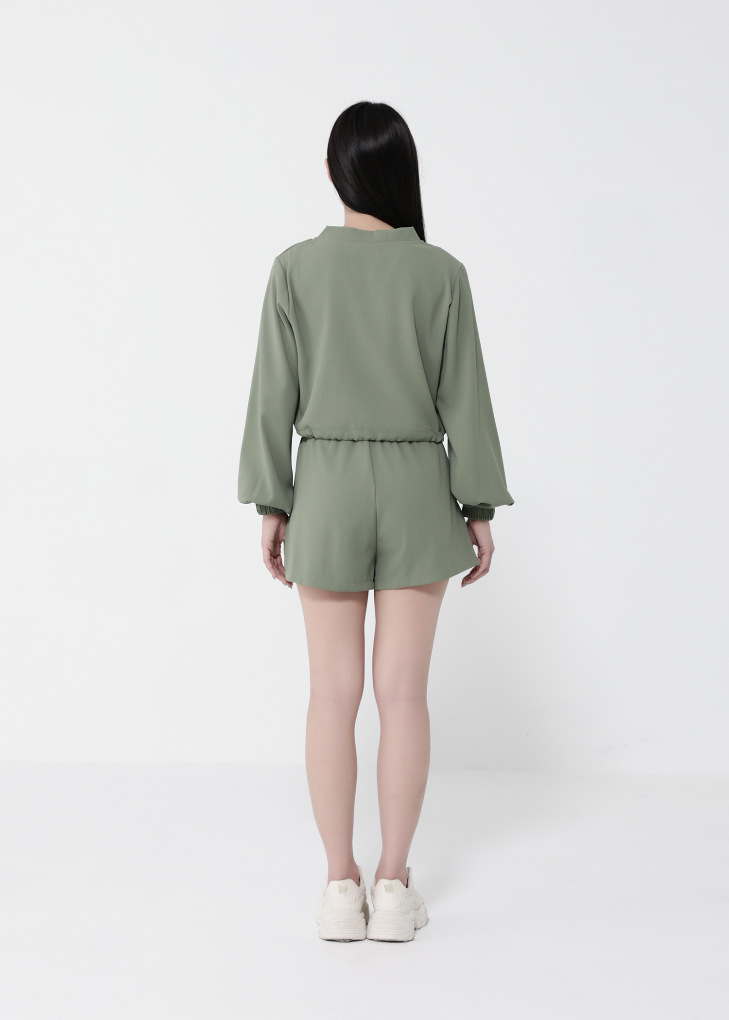 Long Sleeve Front Zip Top With Short Pant Set 40624