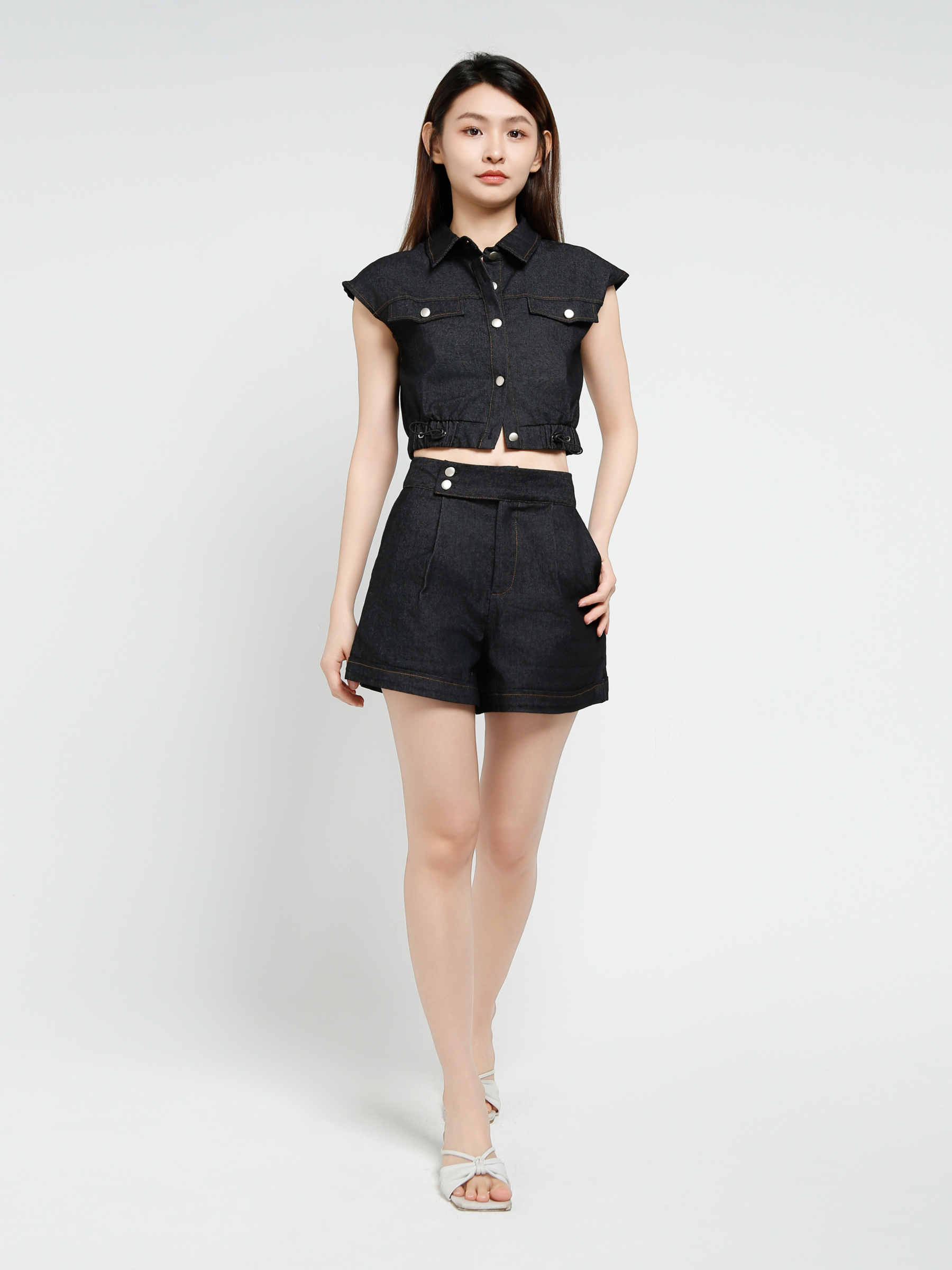 Sleeveless Front Button Top With Short Pant Set 40697