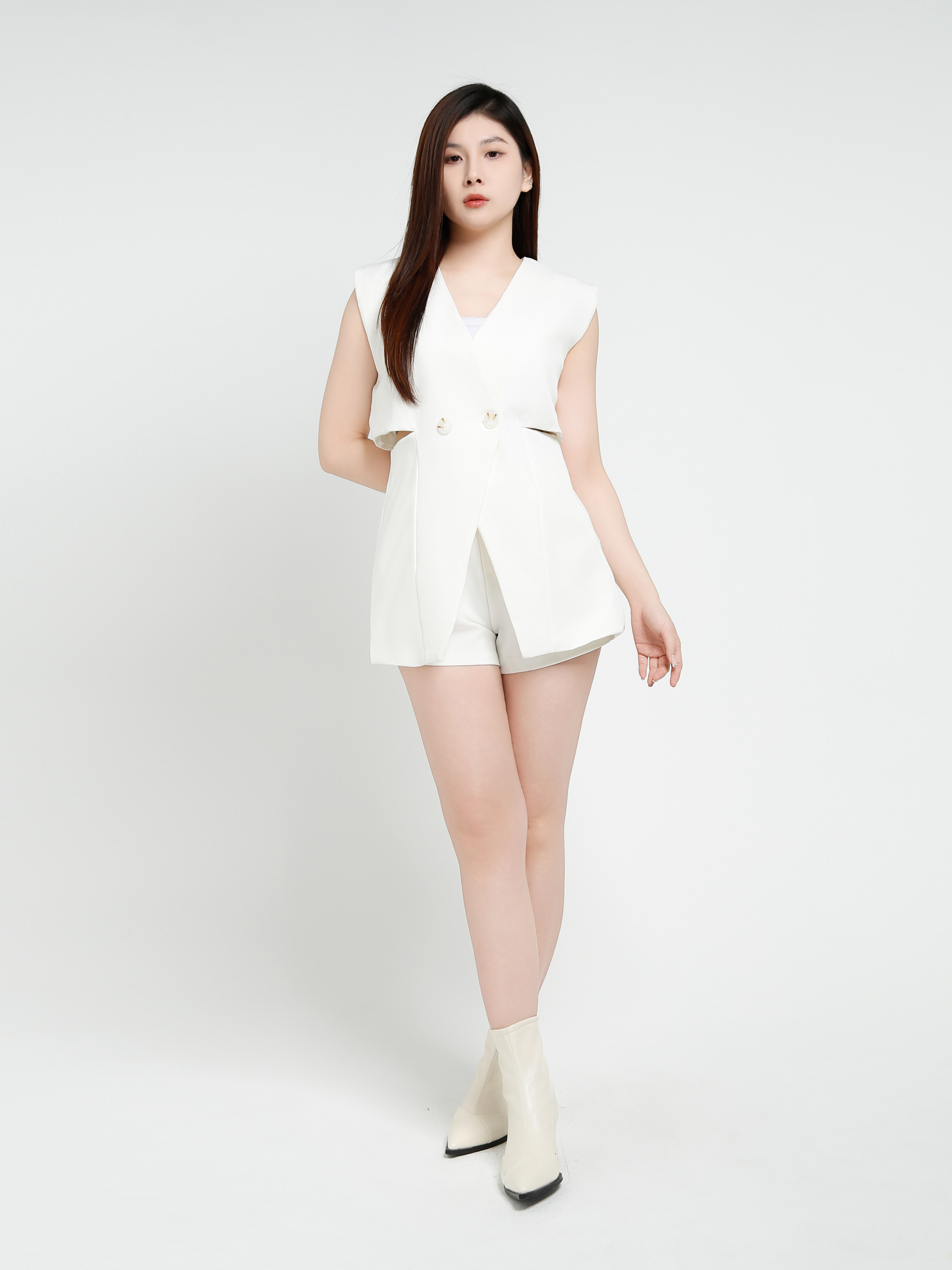 Sleeveless Front Button Top With Short Pant Set 40981
