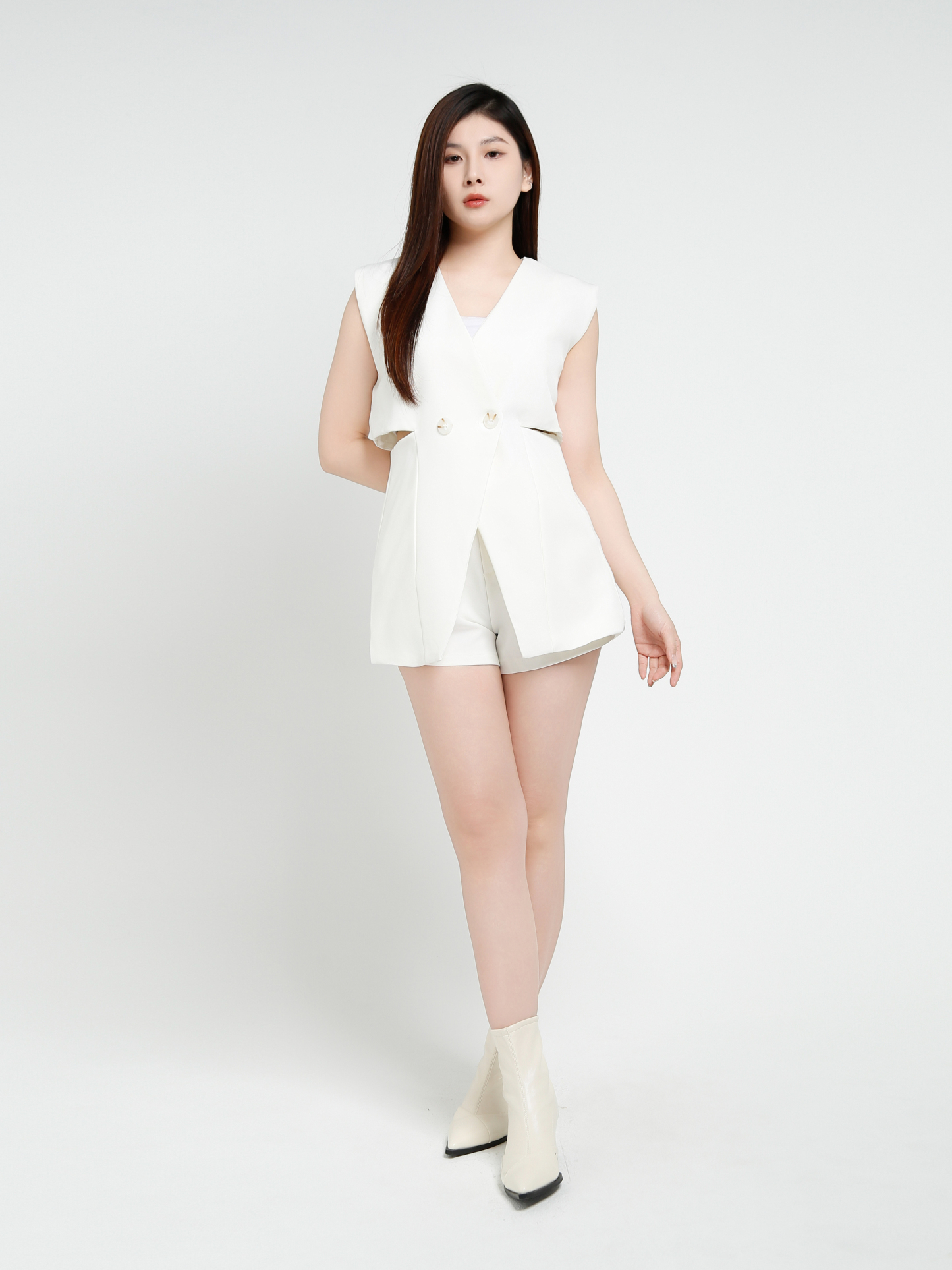 Sleeveless Front Button Top With Short Pant Set 40981