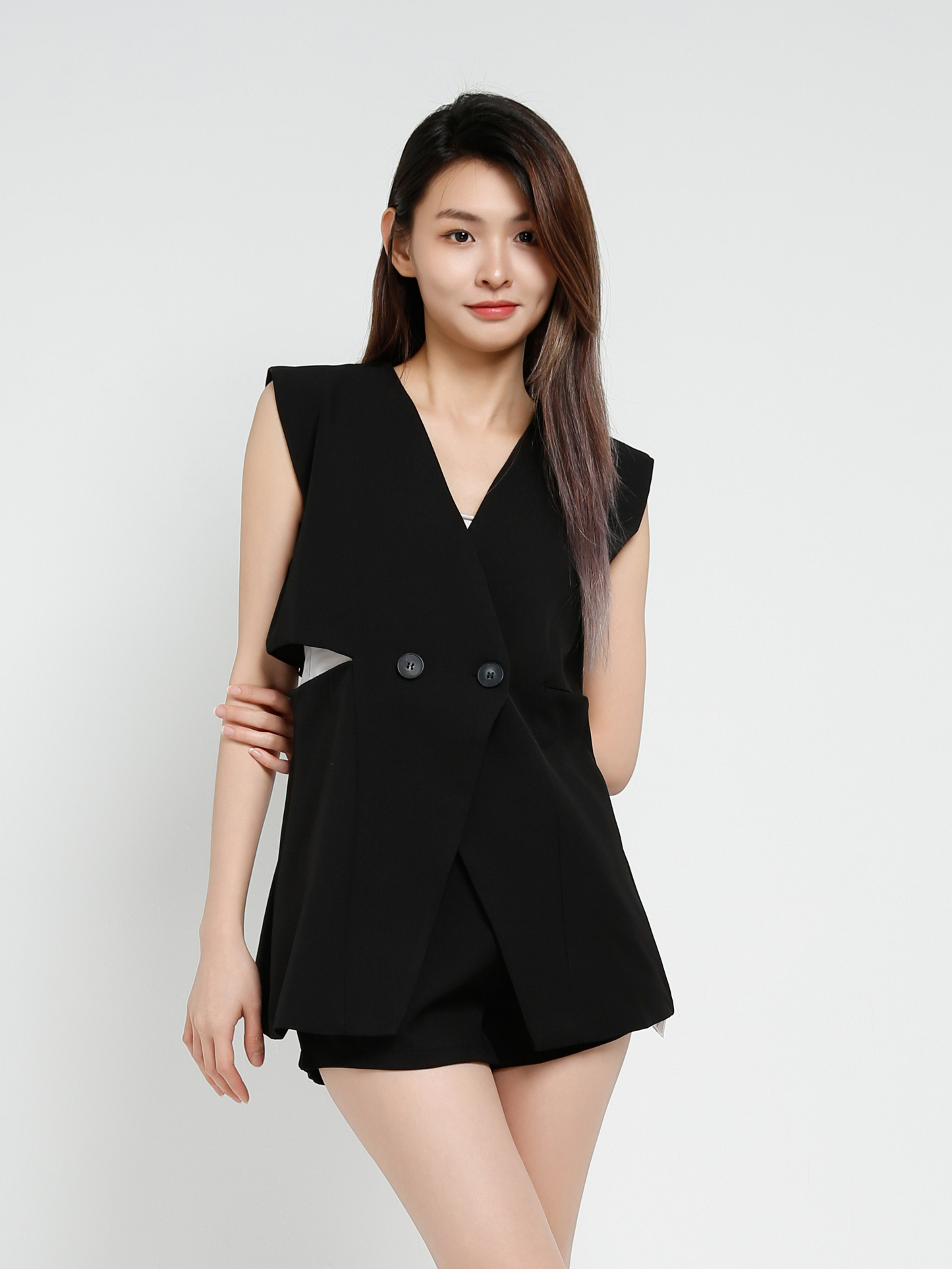 Sleeveless Front Button Top With Short Pant Set 40981