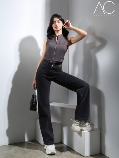 Sleeveless Front Zip Top 37479