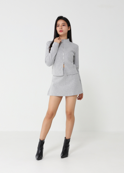 Sport Style Front Zip Set 48576