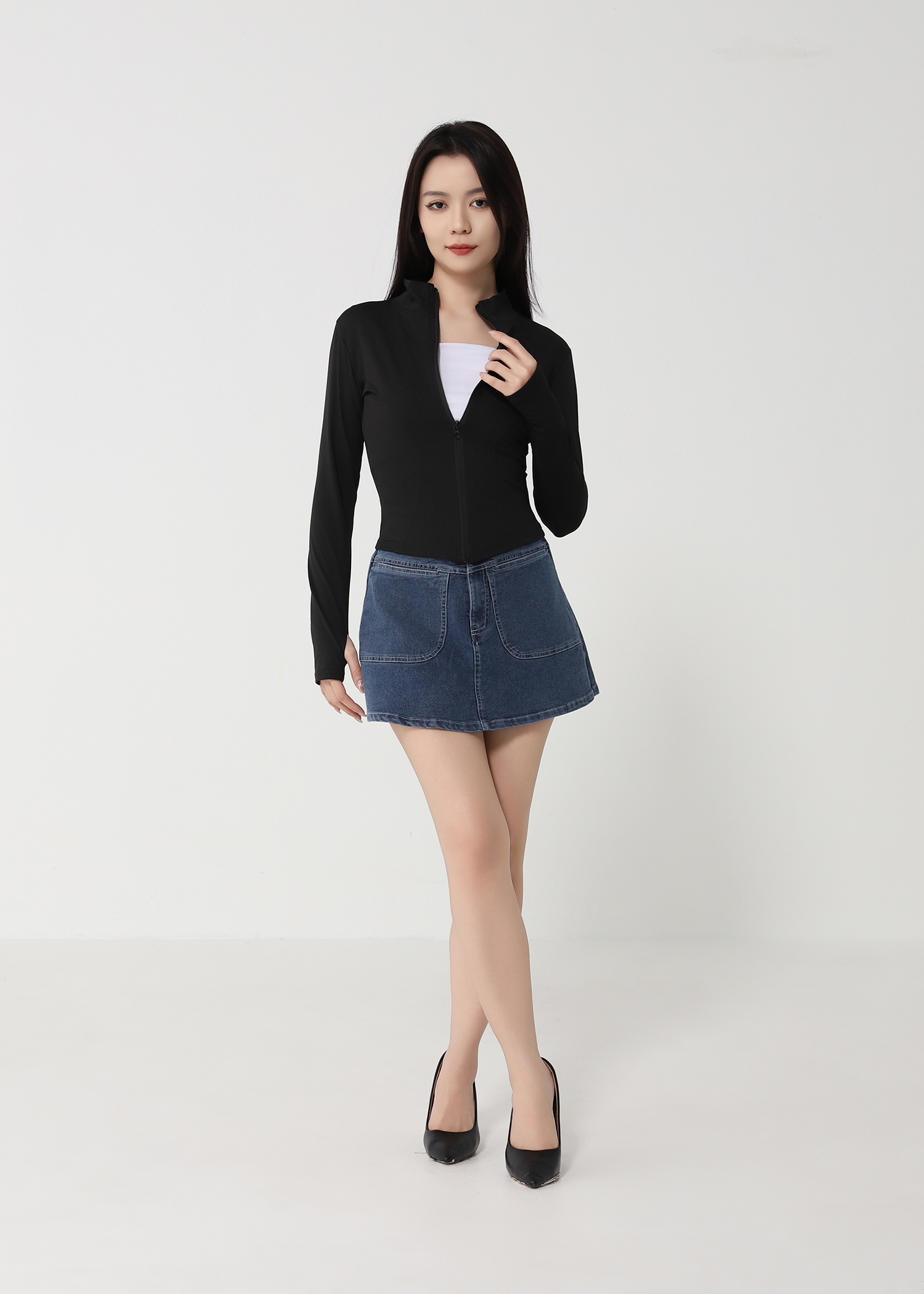 Sport Wear Front Zip Top 48939