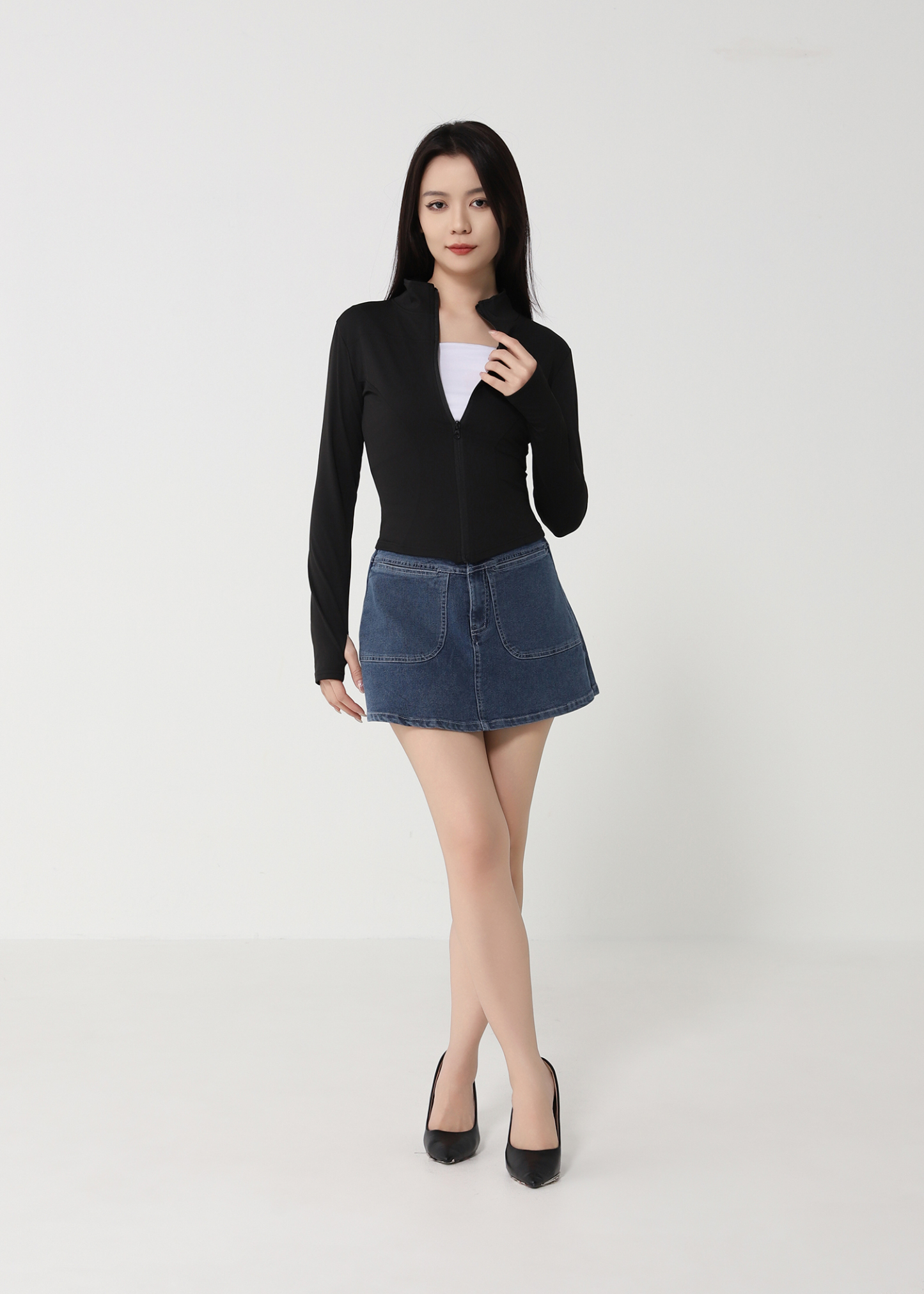 Sport Wear Front Zip Top 48939