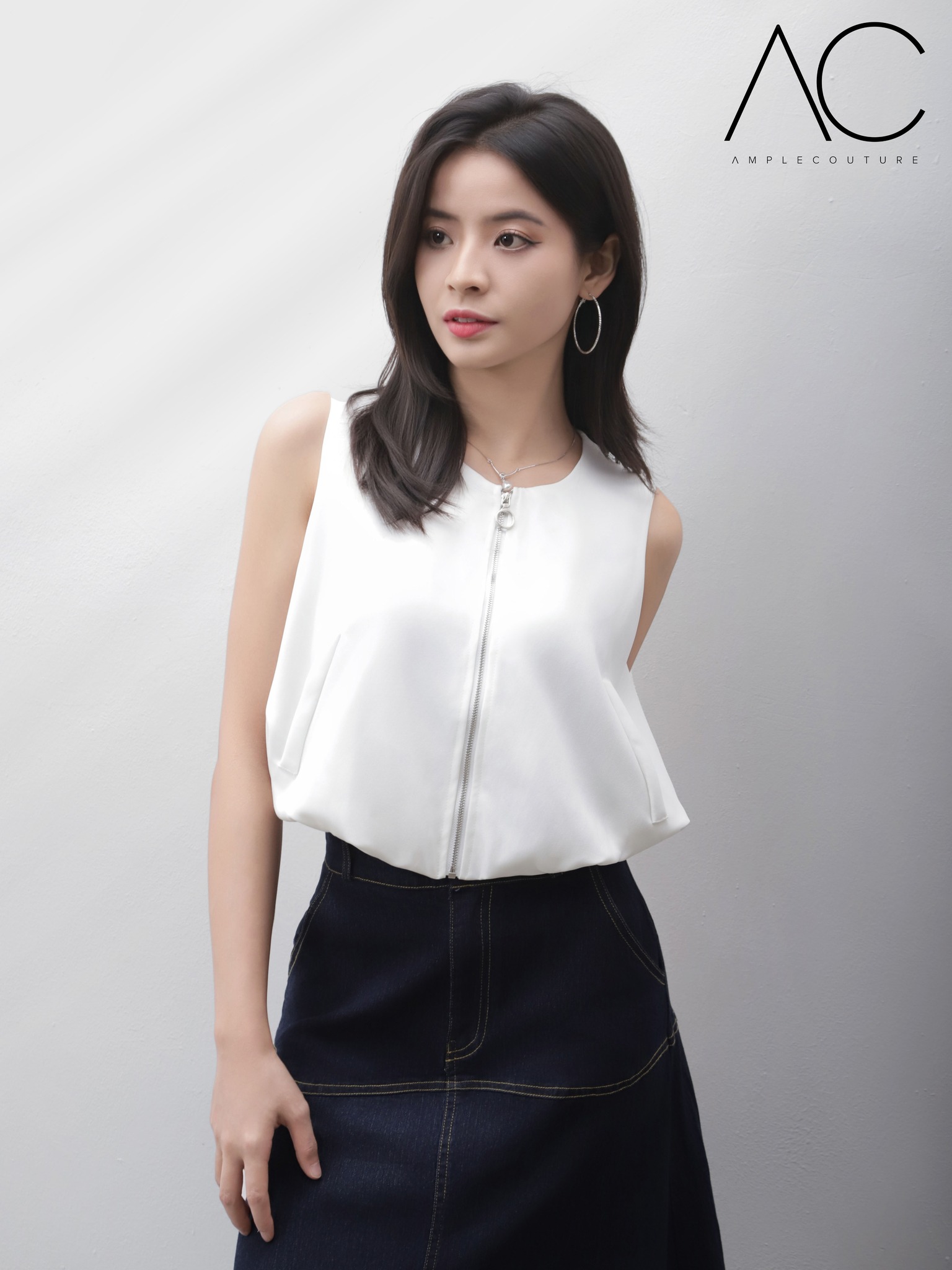 Sleeveless Front Zip Top 42554