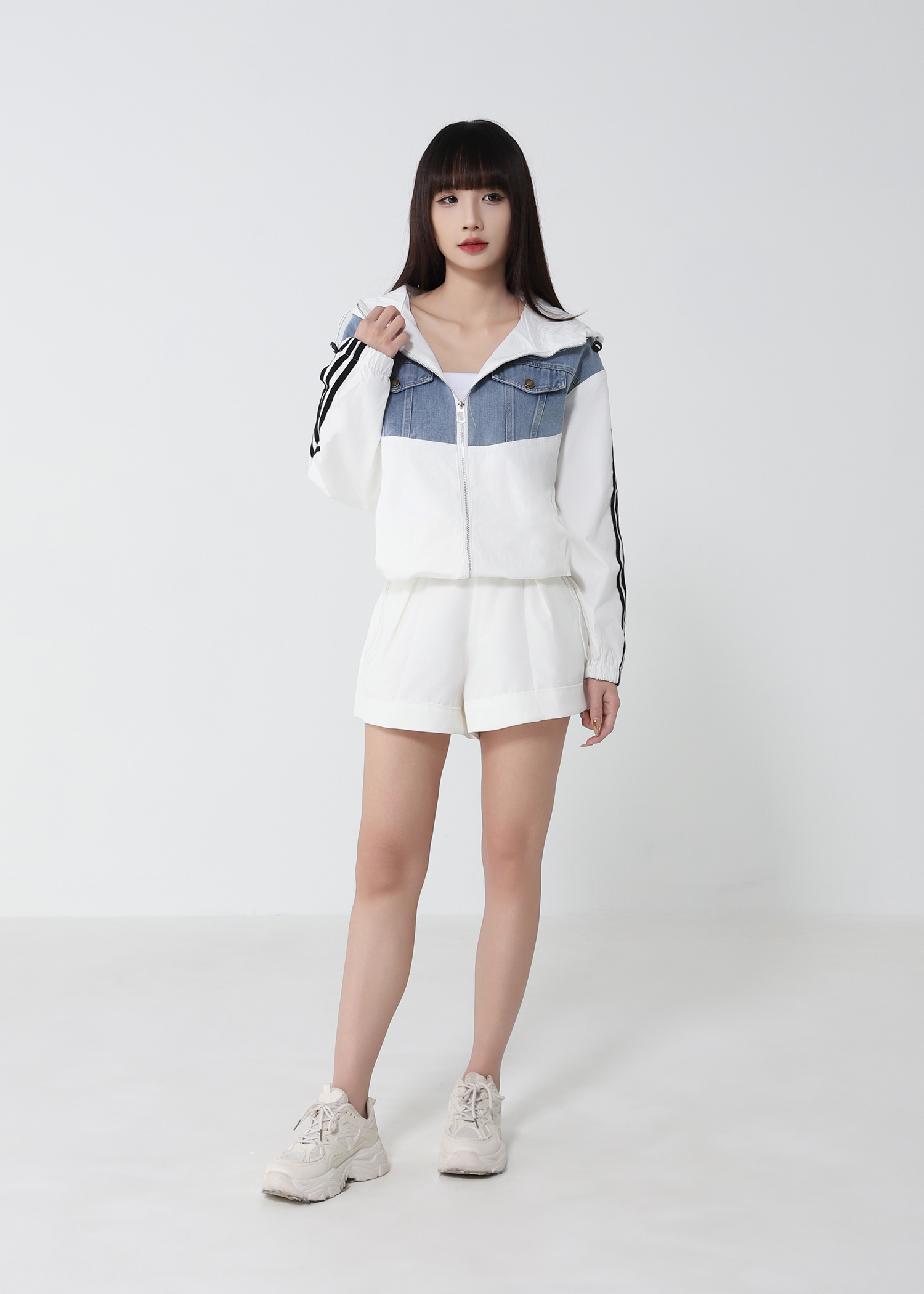 With Denim Jacket 52260