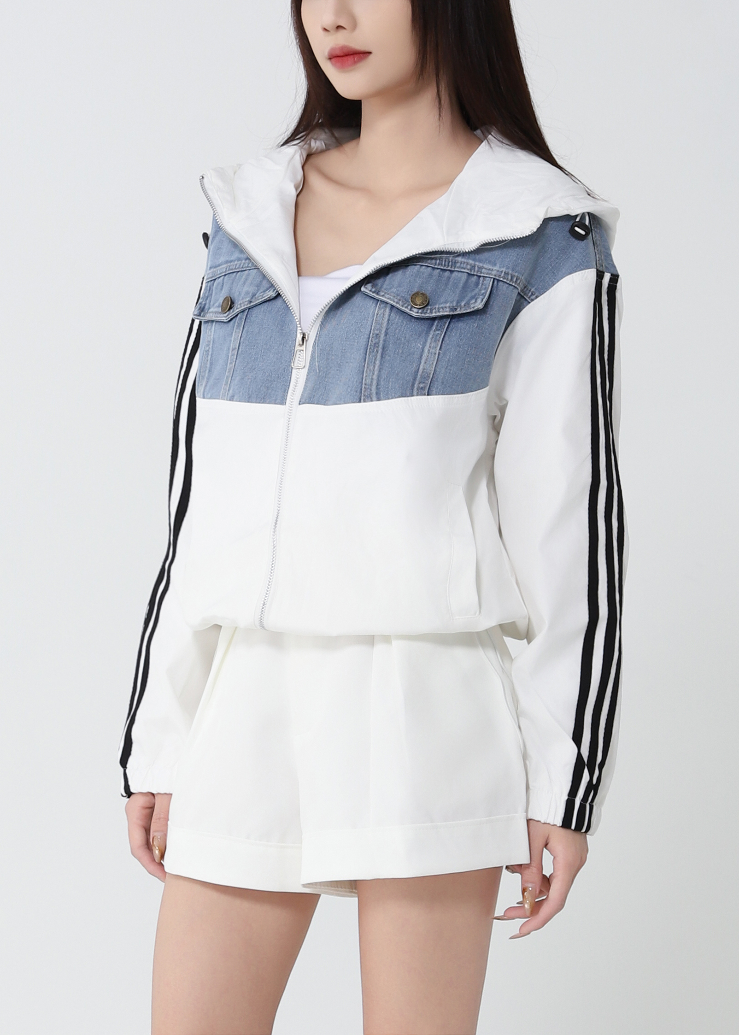 With Denim Jacket 52260