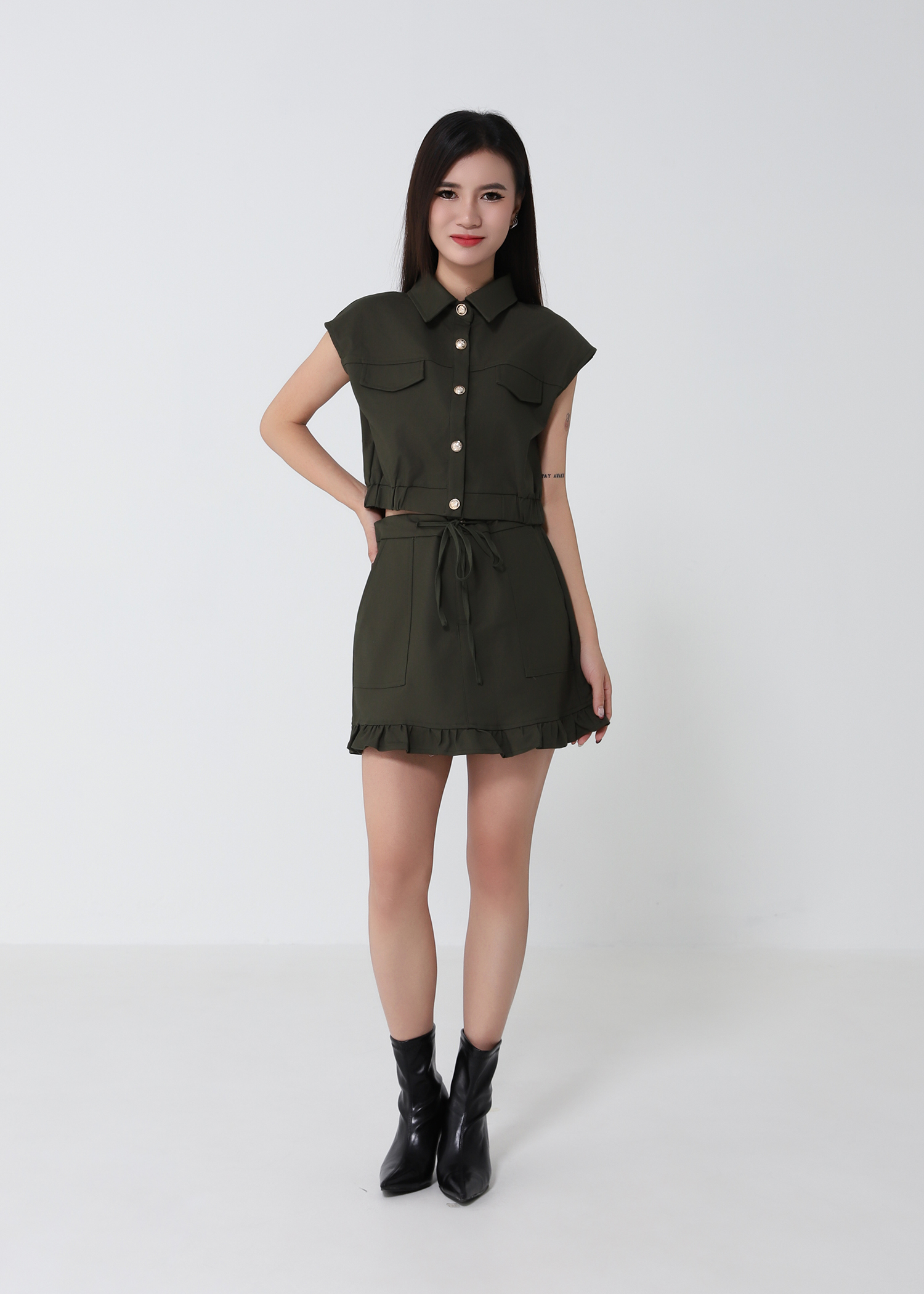 Cropped Button Vest And Skirt Set 52384