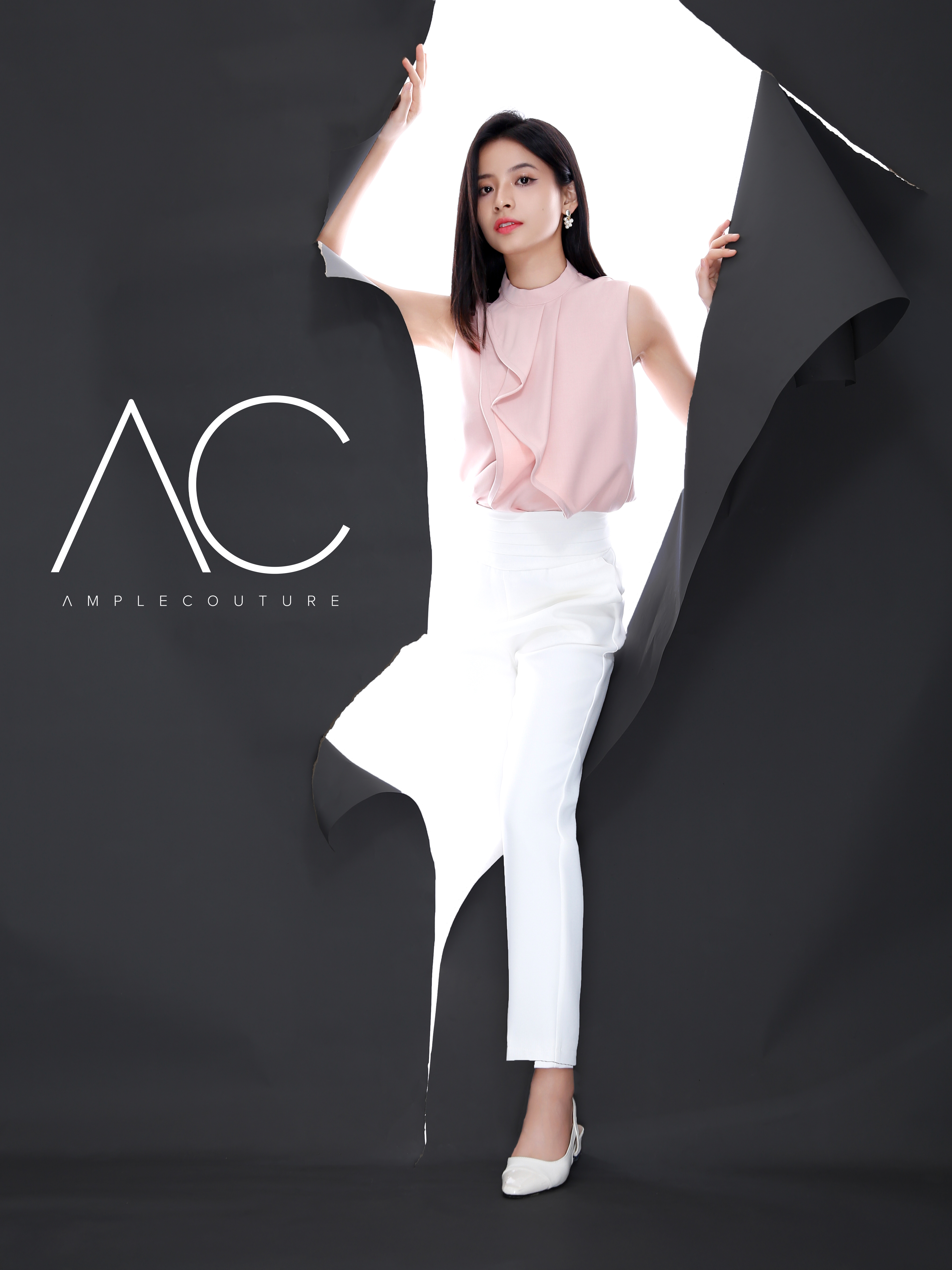 Sleeveless Wrap Top AC133