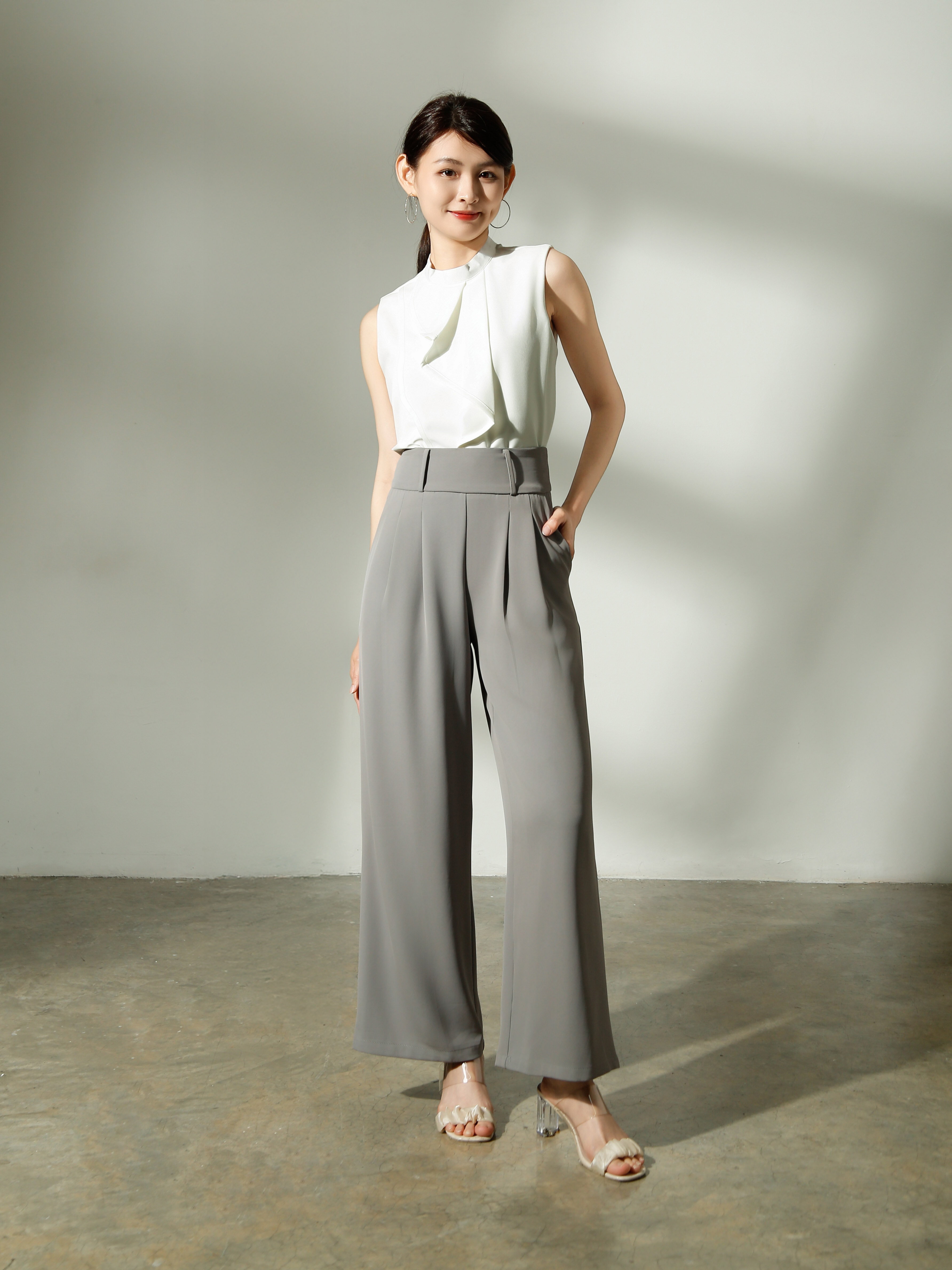 Sleeveless Wrap Top AC133