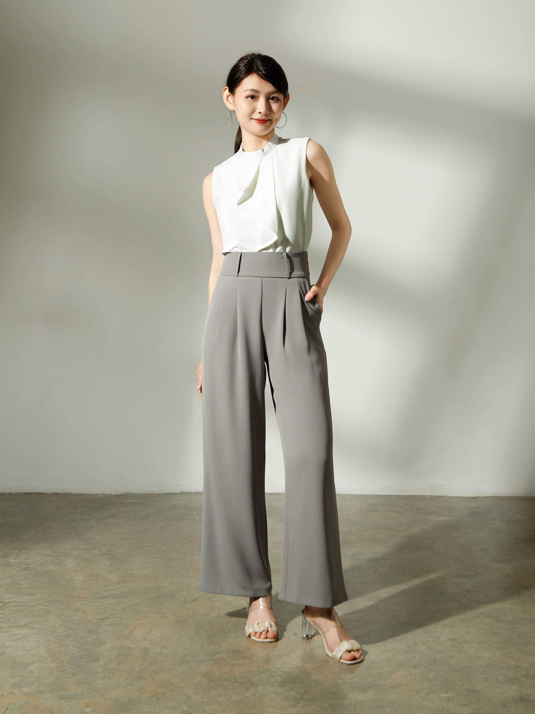 Sleeveless Wrap Top AC133