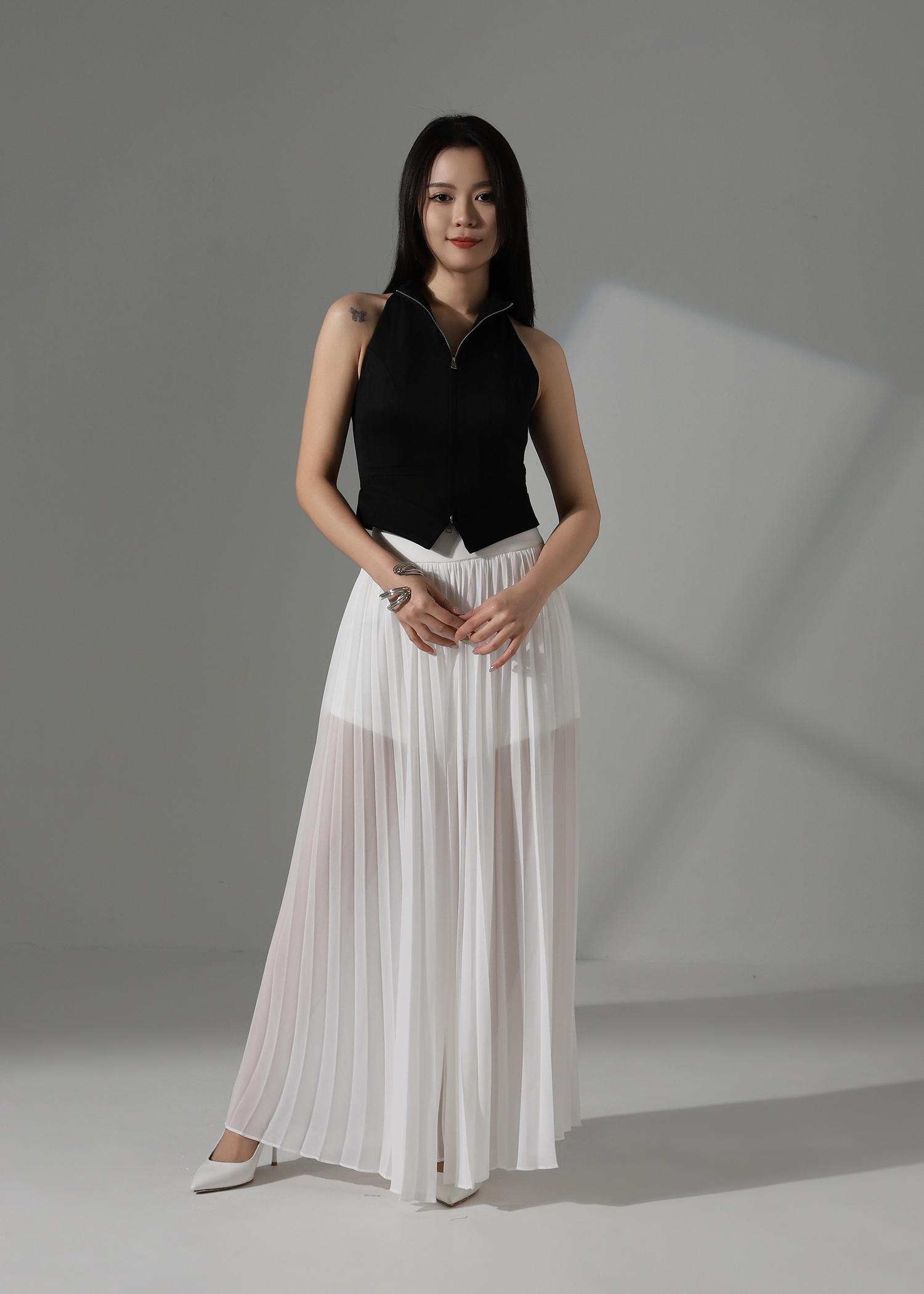 Halter Front Zip Top AC144