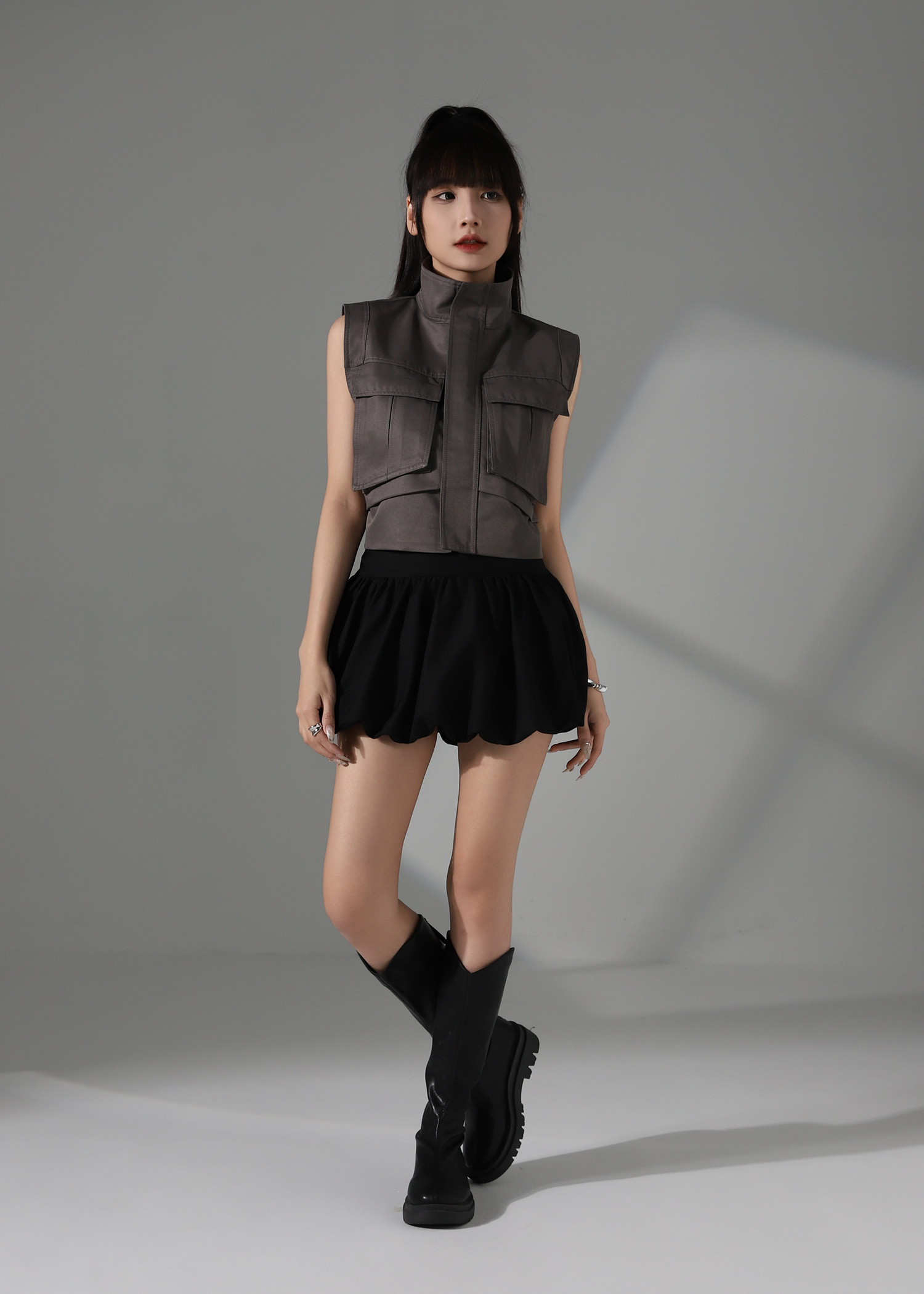 Sleeveless Front Zip Vest AC152