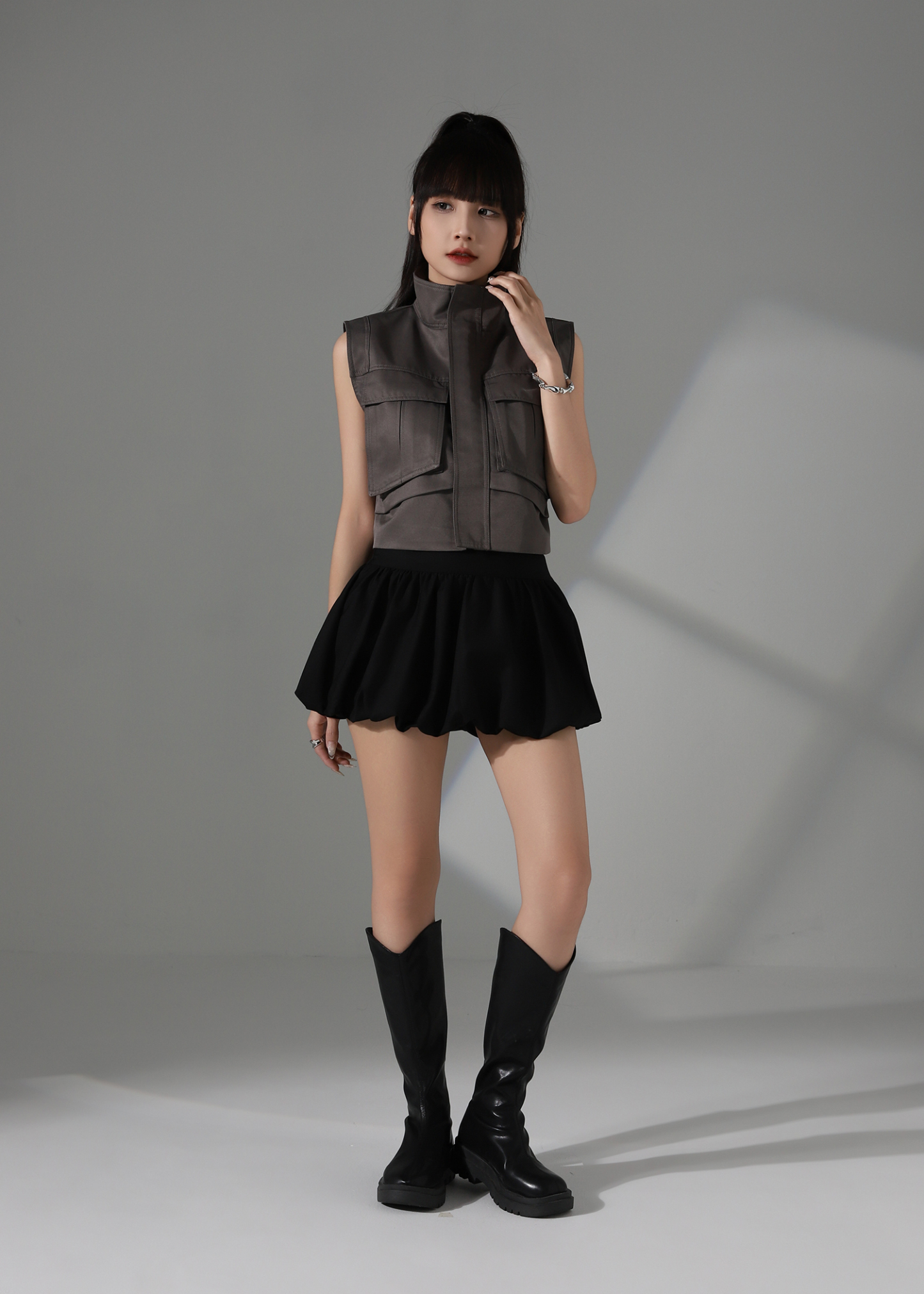 Sleeveless Front Zip Vest AC152