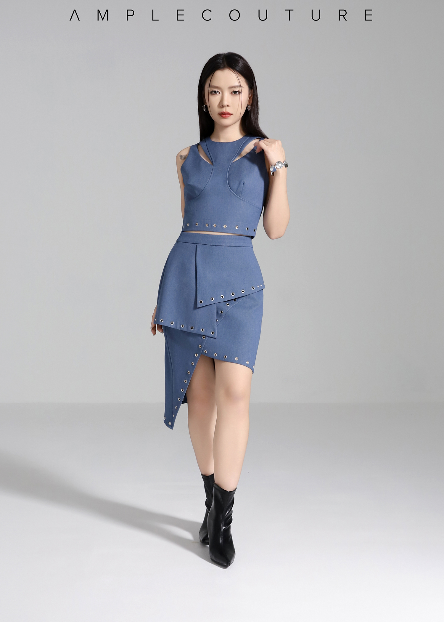 Cut Out Structured Top AC160