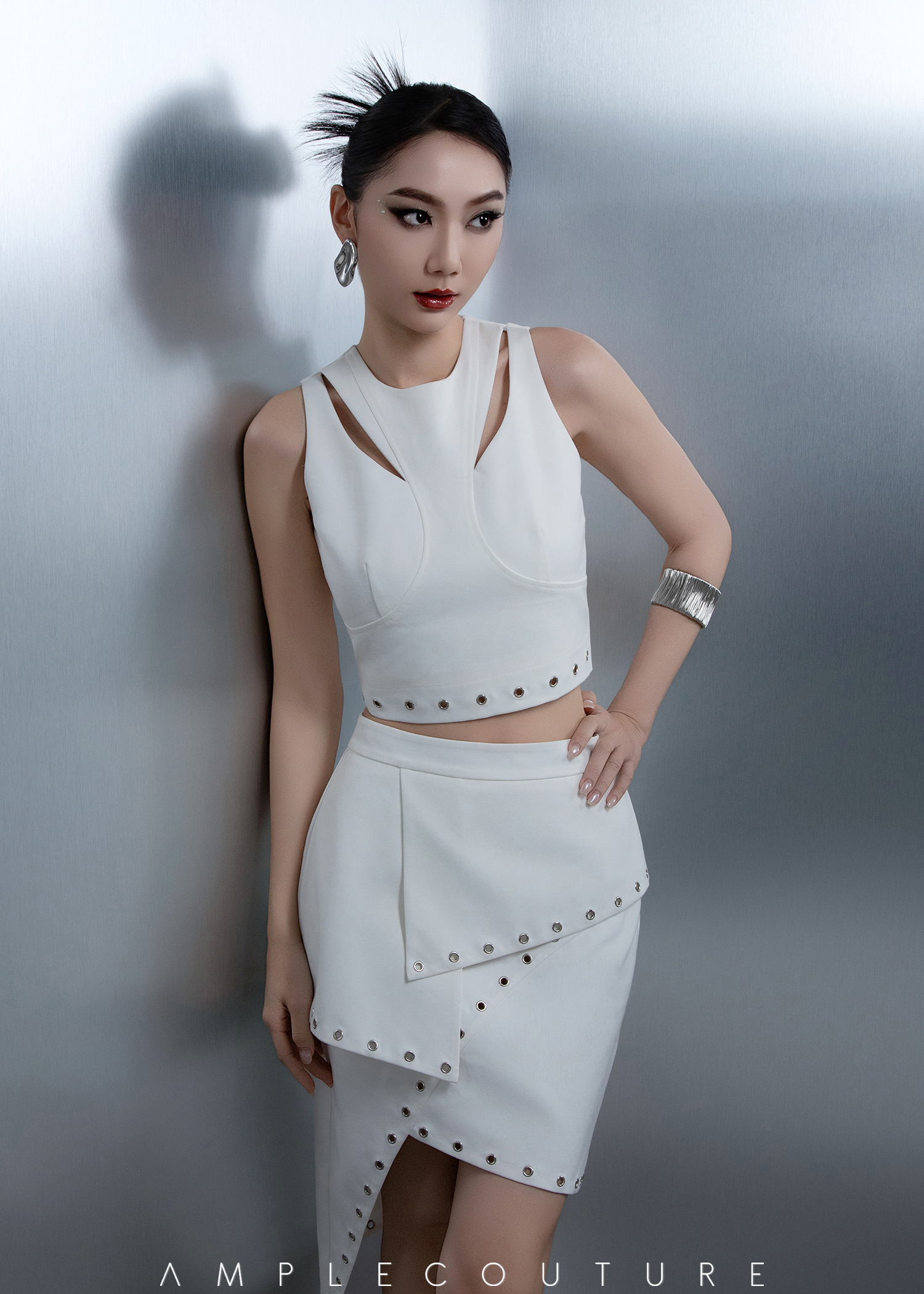 Sleeveless Fake Two Piece Top AC160