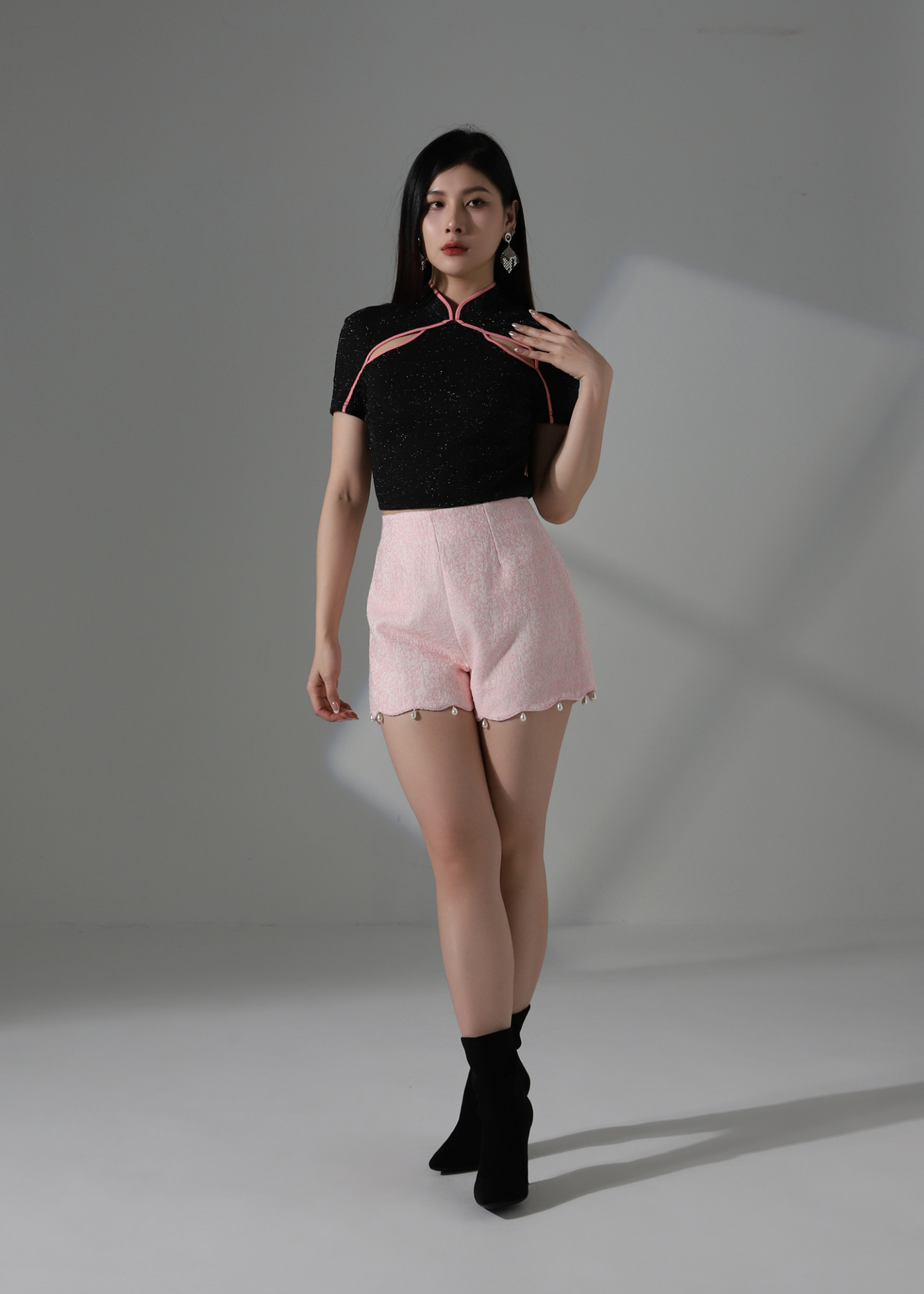 Chic Modern Chinese Front Hollow Top AC171