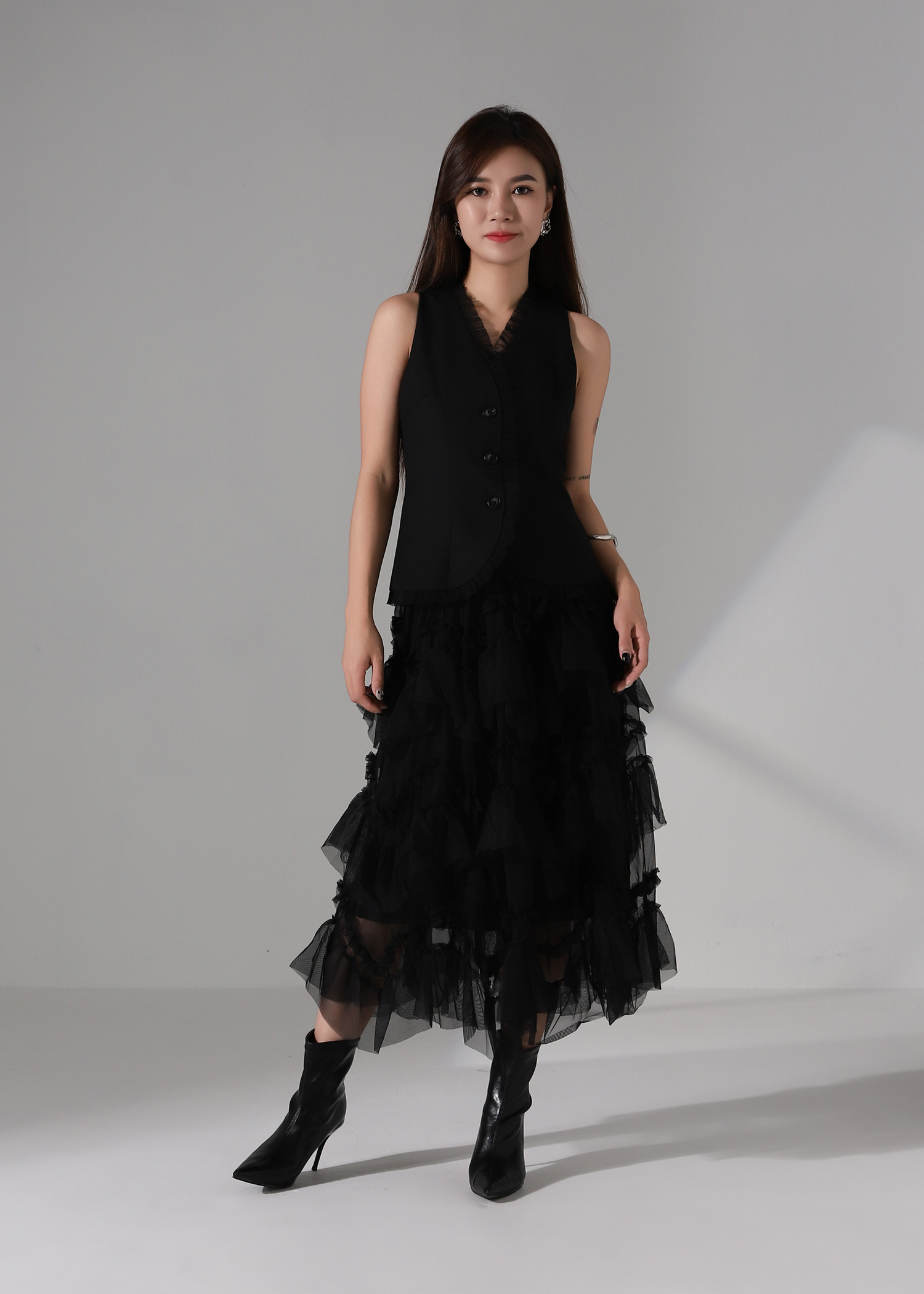 Elegant Wear Decorative Net Vest AC243