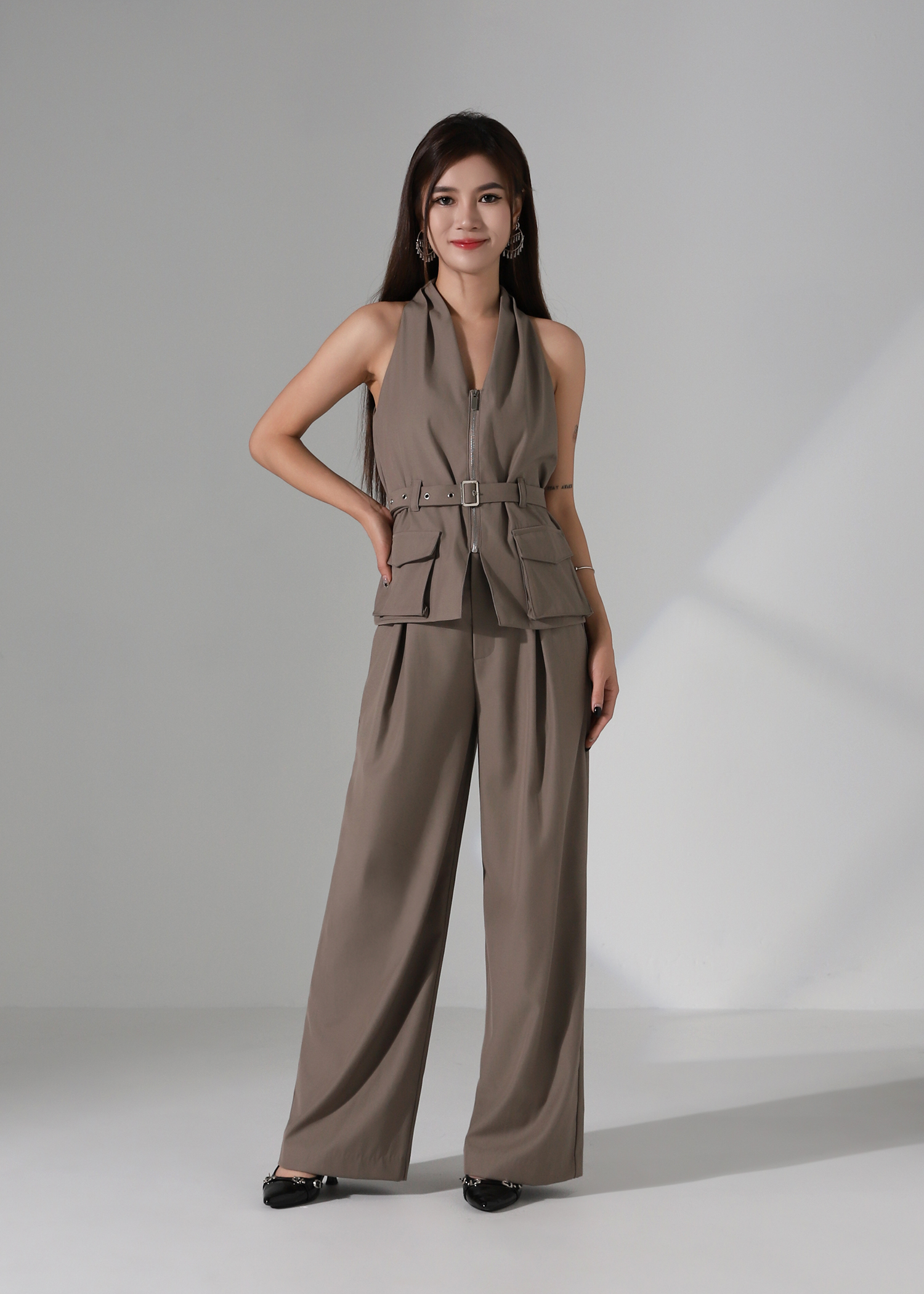 Sleeveless Slim Fit With Belt Top AC245