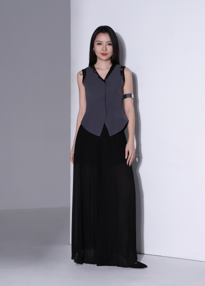 V Neck Lace Sleeveless Top AC256