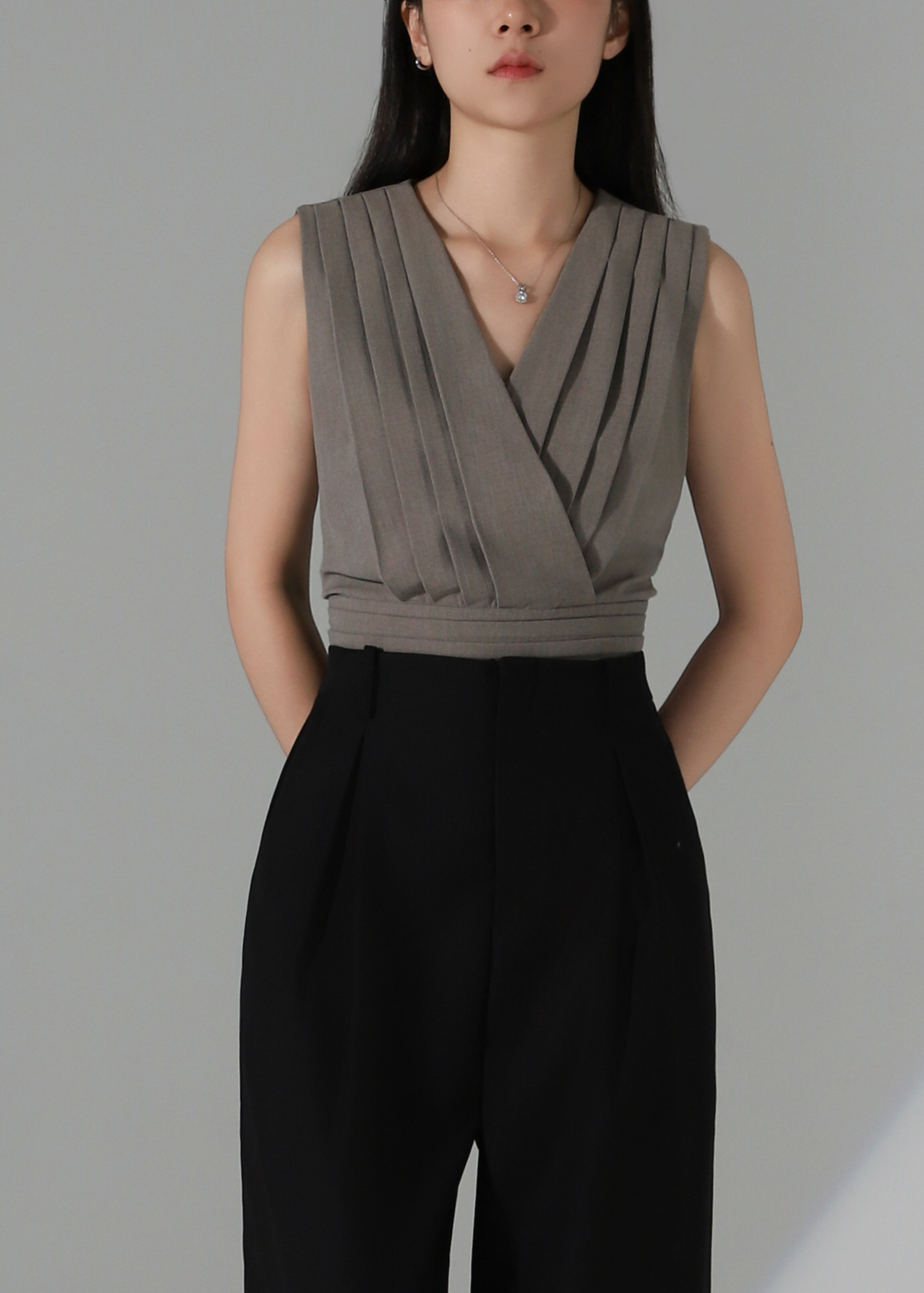 Sleeveless Pleated Wrap Top AC273