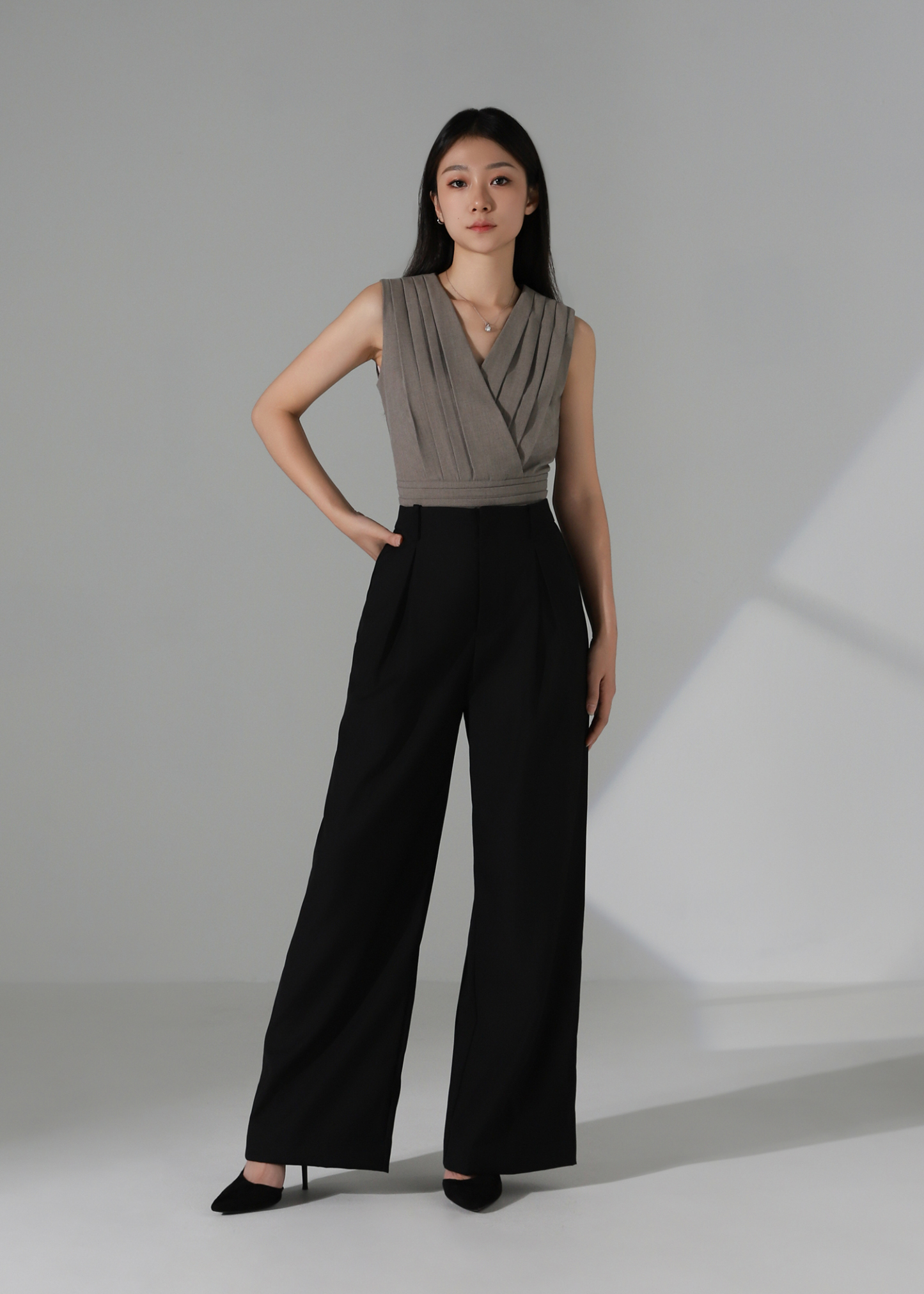 Sleeveless Pleated Wrap Top AC273