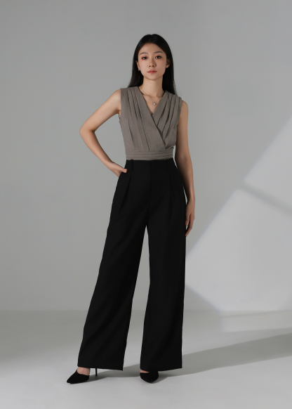 Sleeveless Pleated Wrap Top AC273