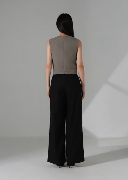 Sleeveless Pleated Wrap Top AC273